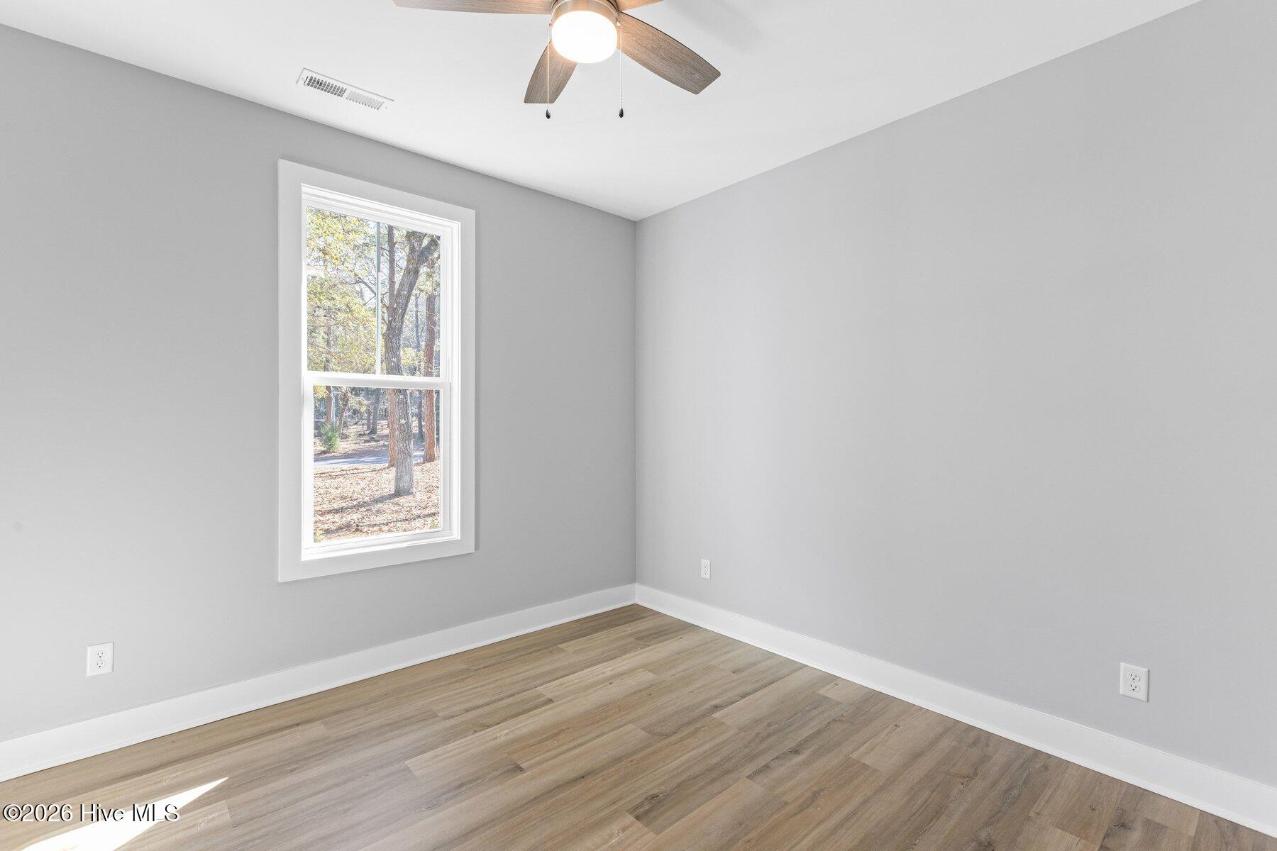 100554265 | Photo 31