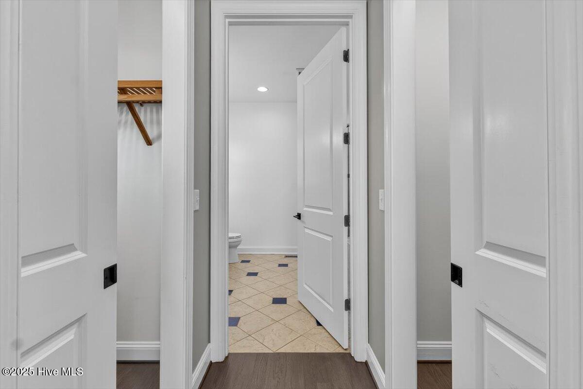 100530632 | Photo 35