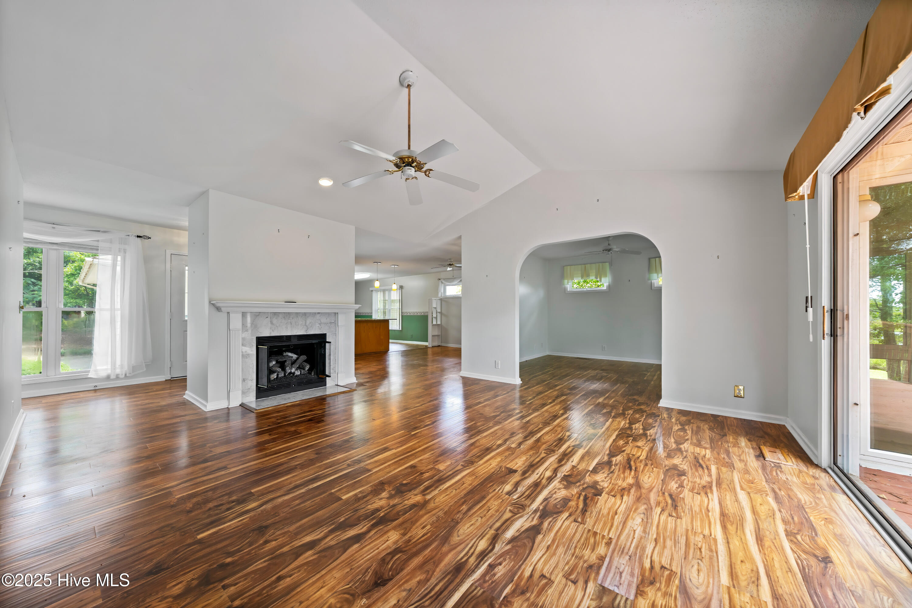 1724 Salt Marsh Circle SW, Ocean Isle Beach, NC 28469 – photo 8: 1724SaltMarshCircle-130