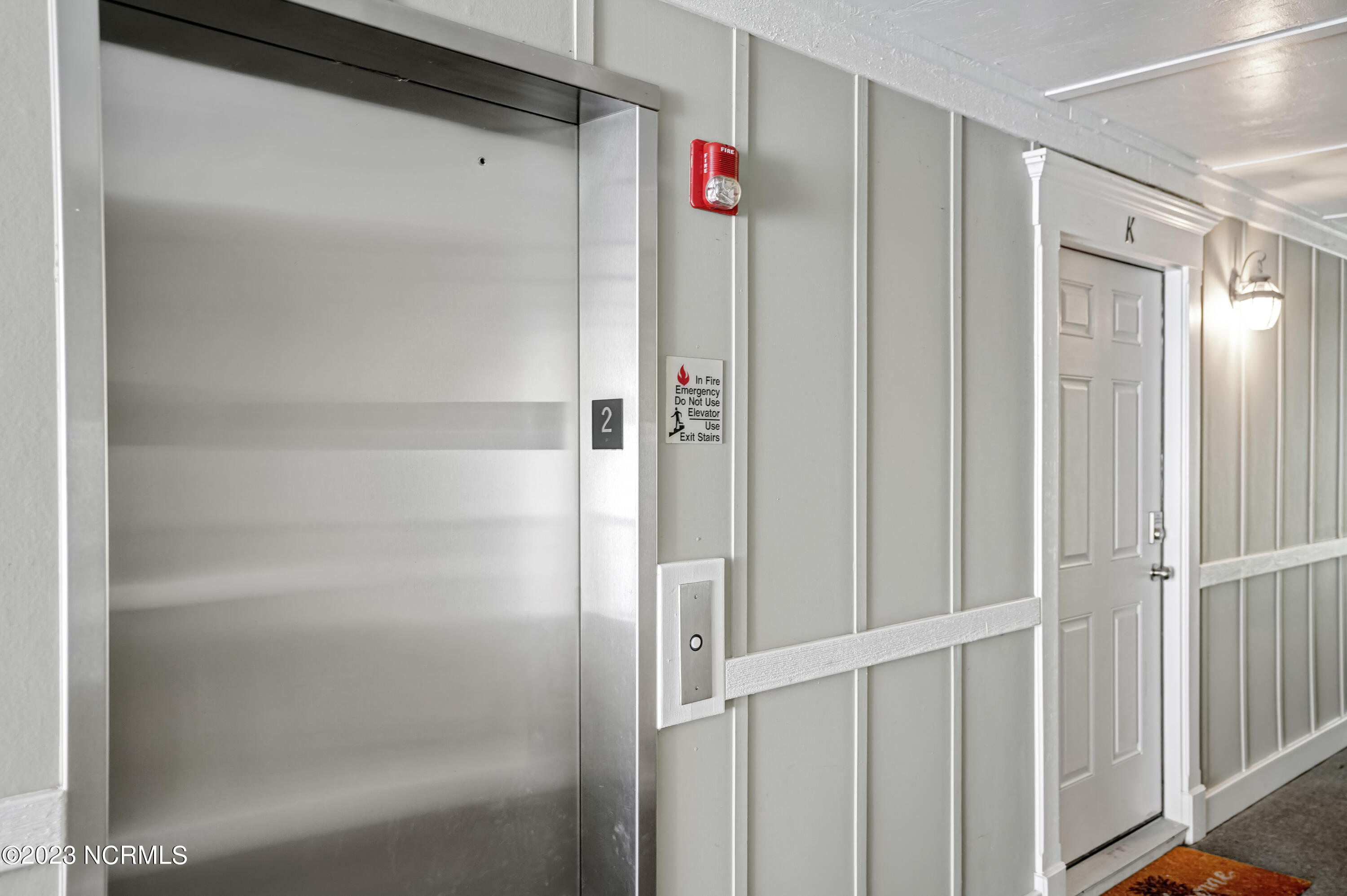 100529872 | Photo 33