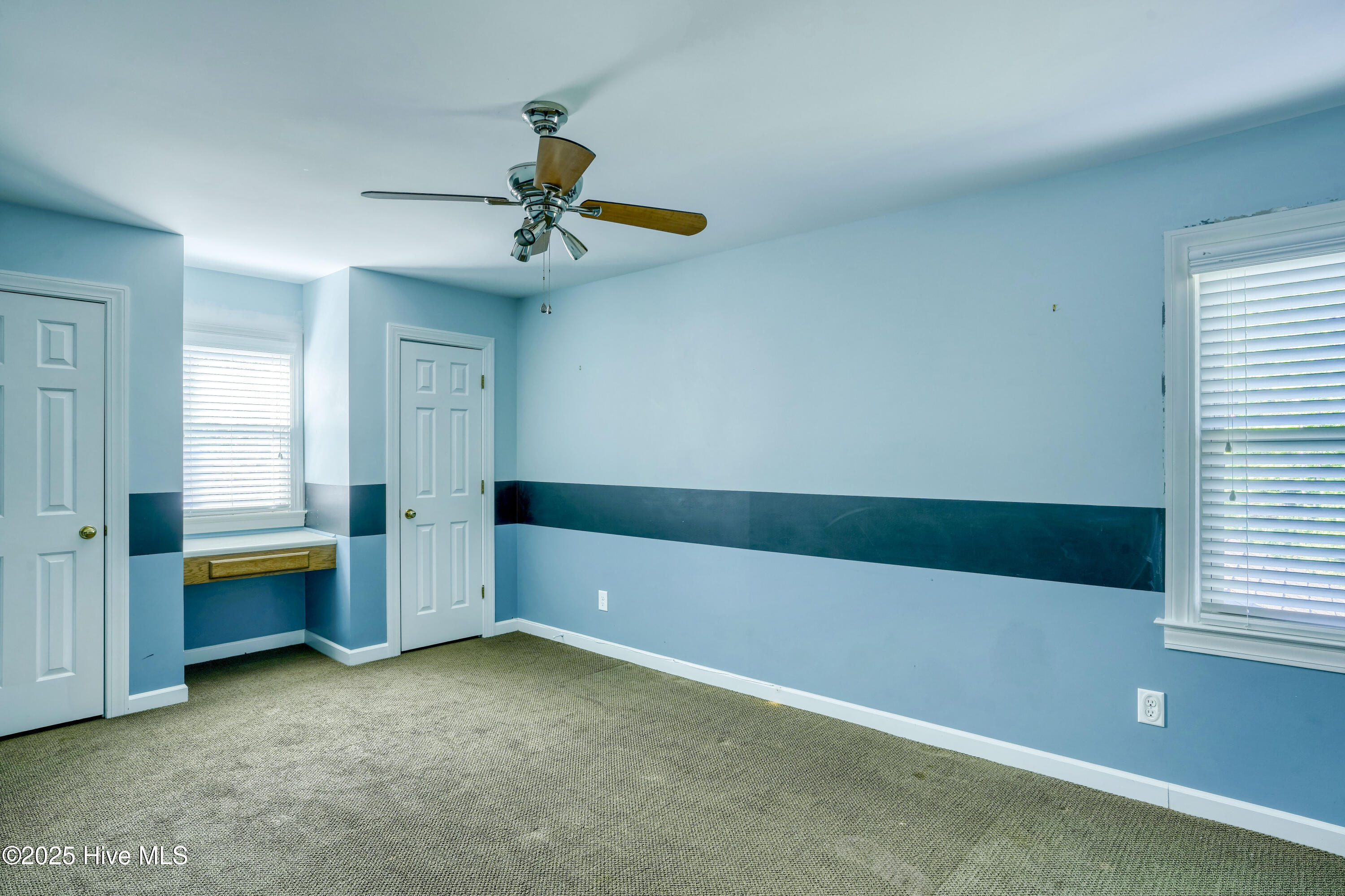 100554842 | Photo 26