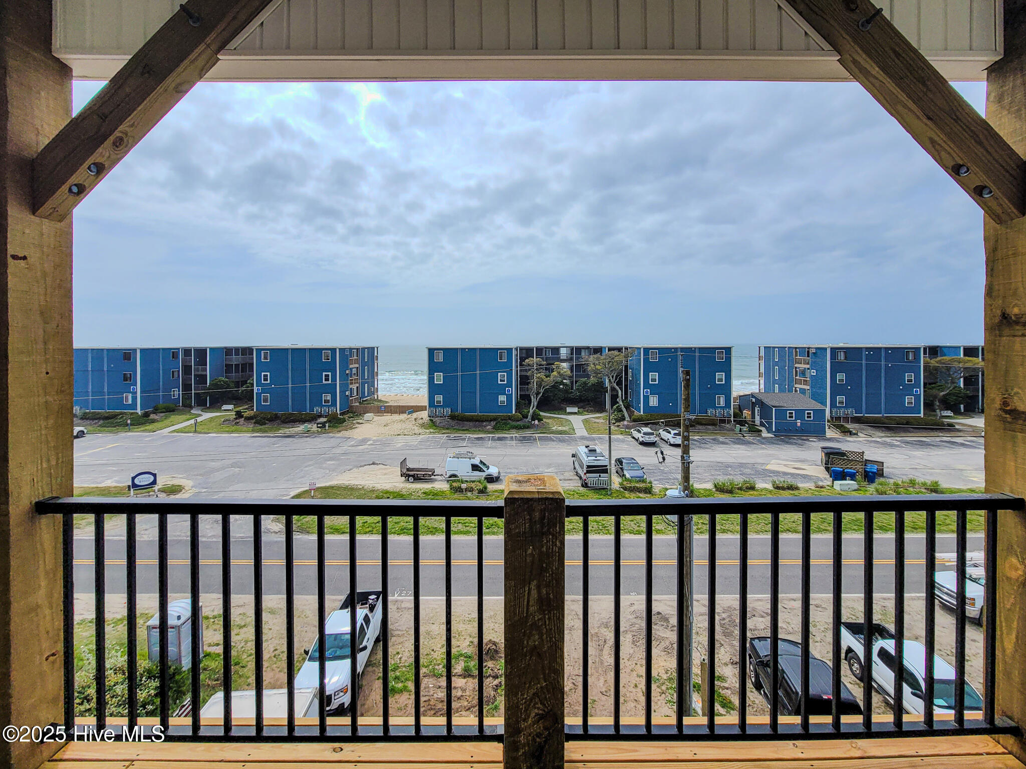 100500382 | Photo 14