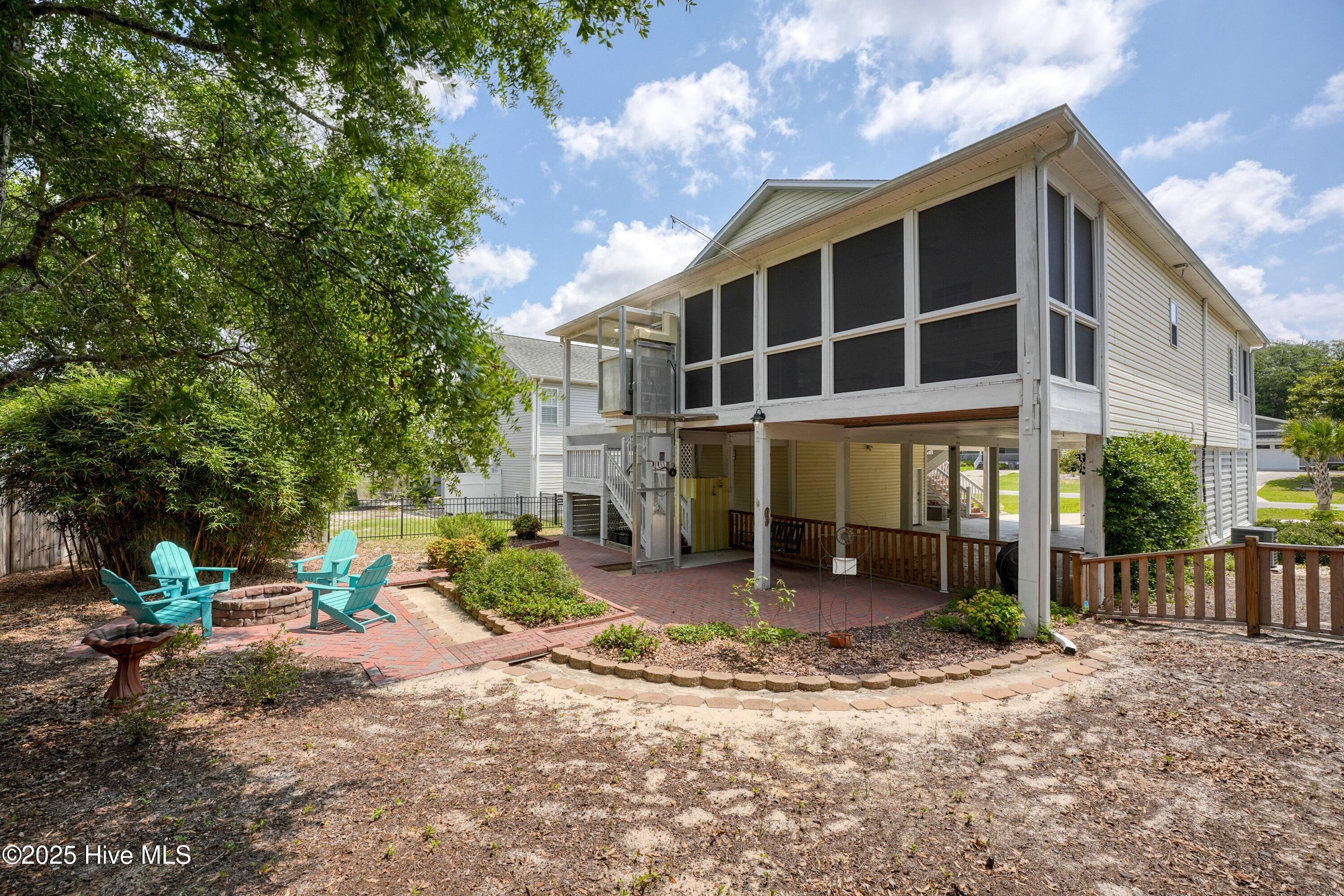 100541336 | Photo 42