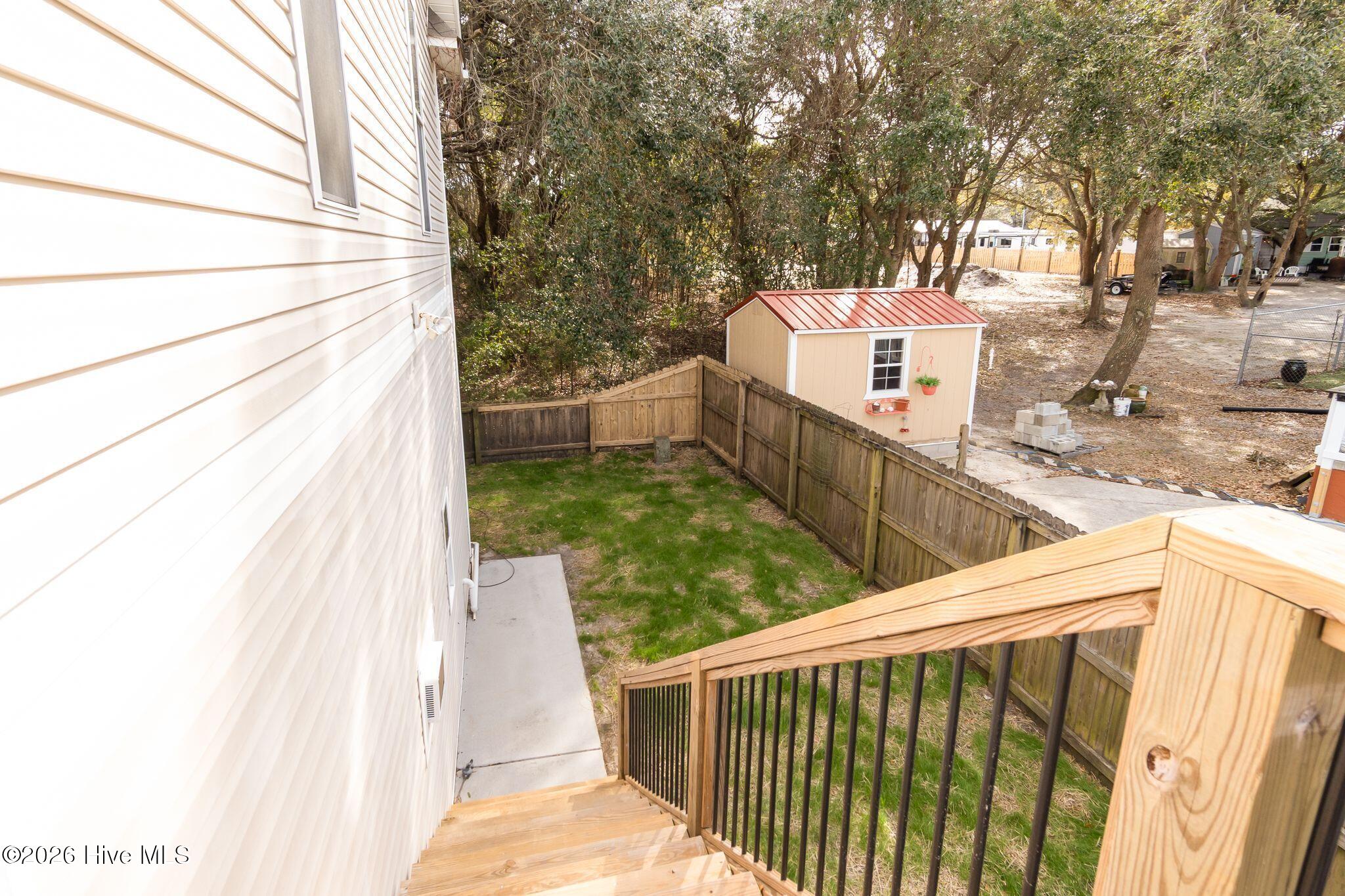 100555153 | Photo 41