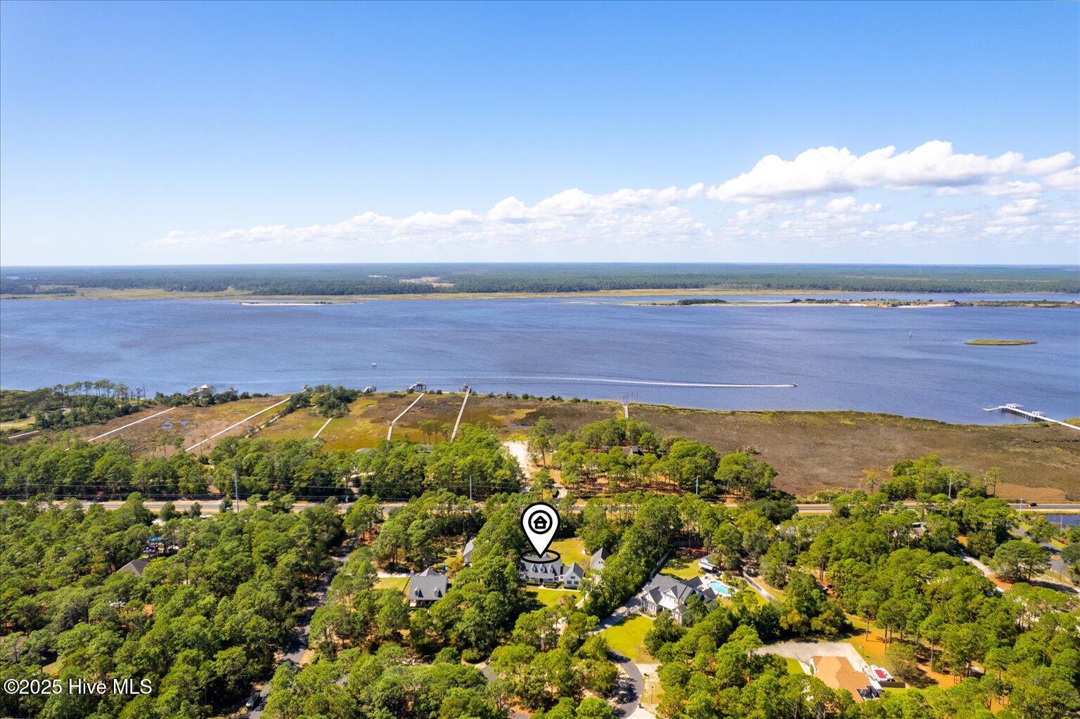 100535280 | Photo 50