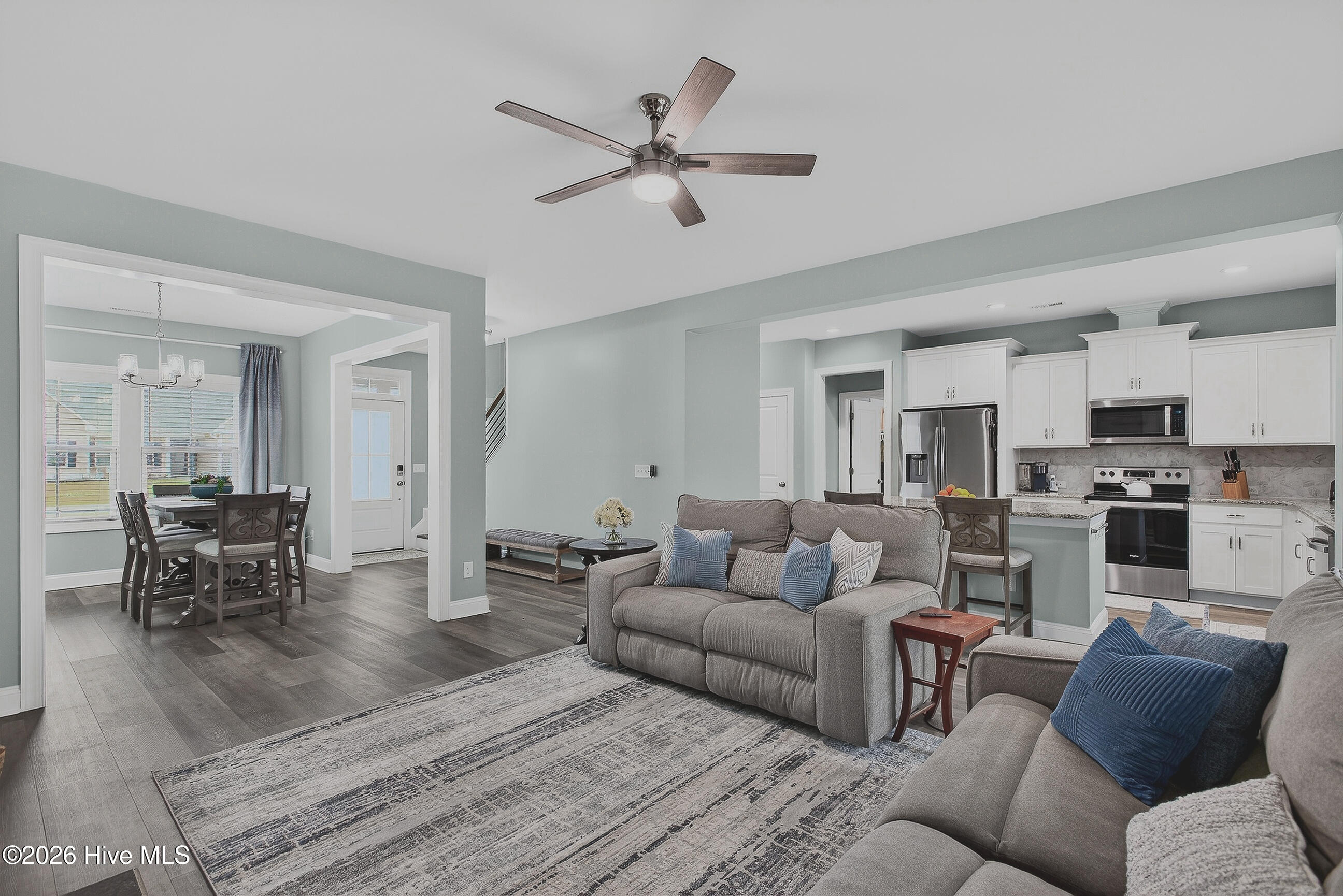 100563505 | Photo 11