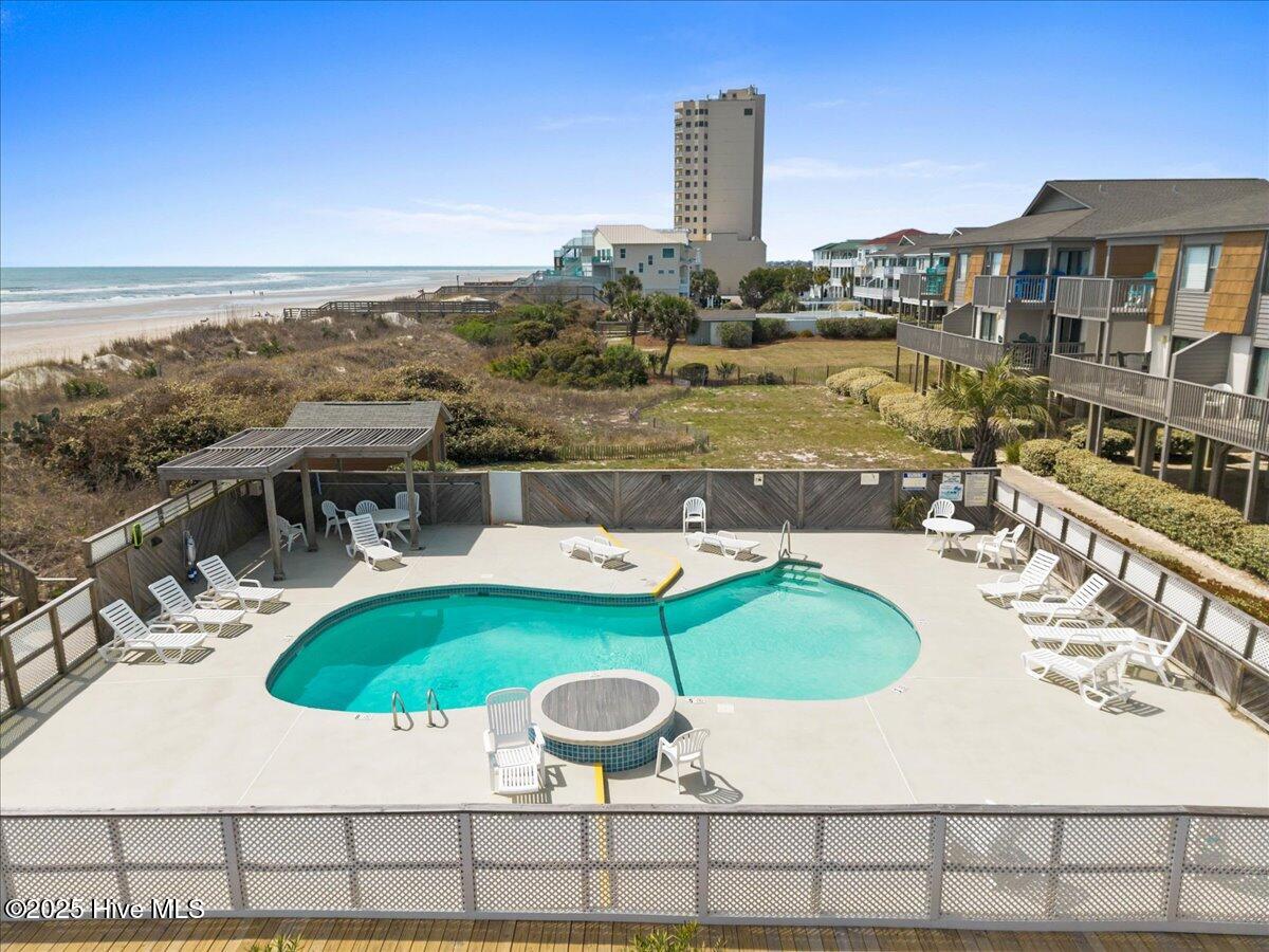 100501866 | Photo 10