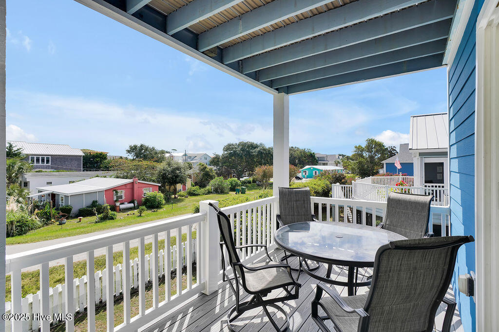 100553709 | Photo 30