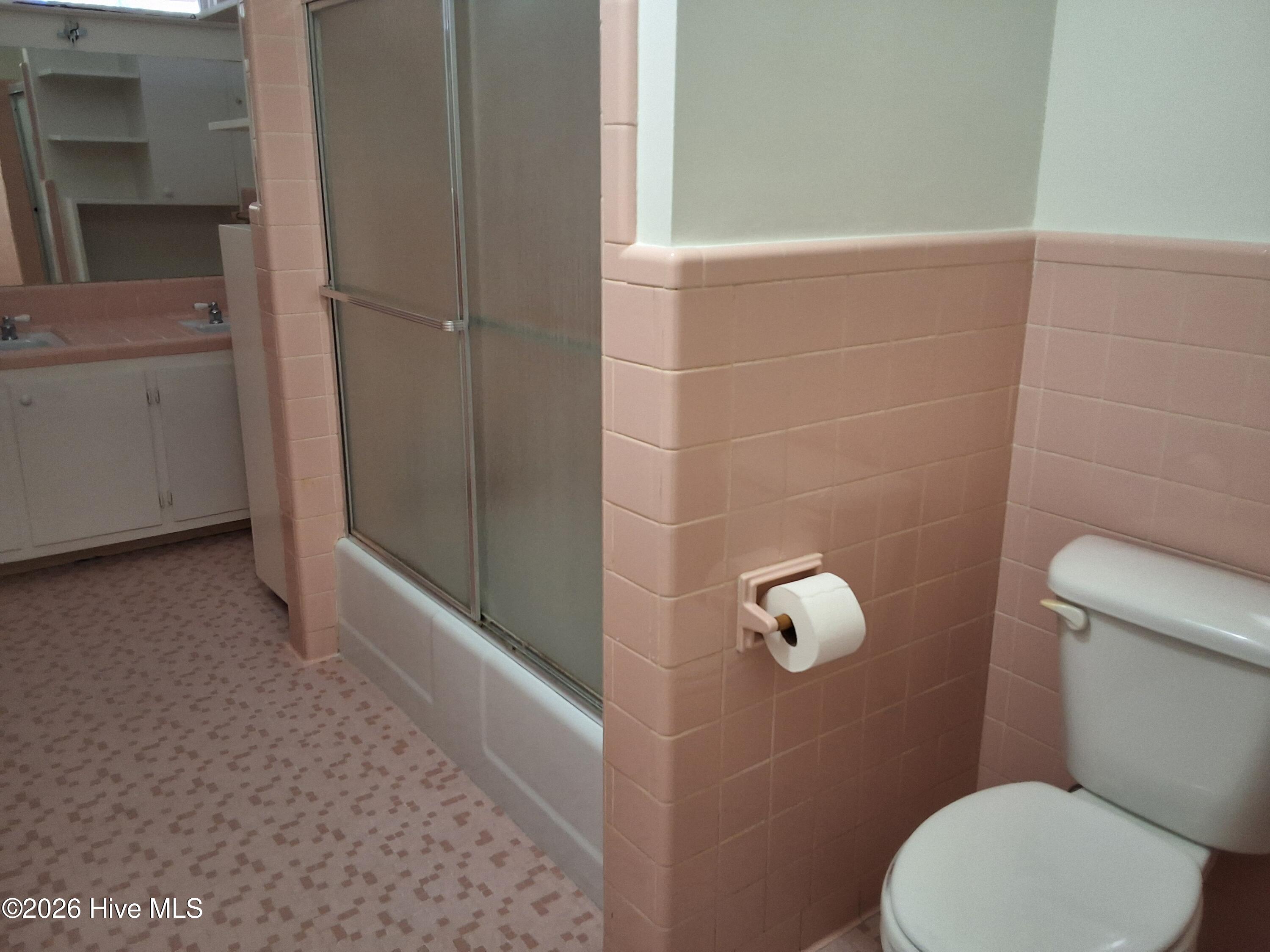 100554569 | Photo 50