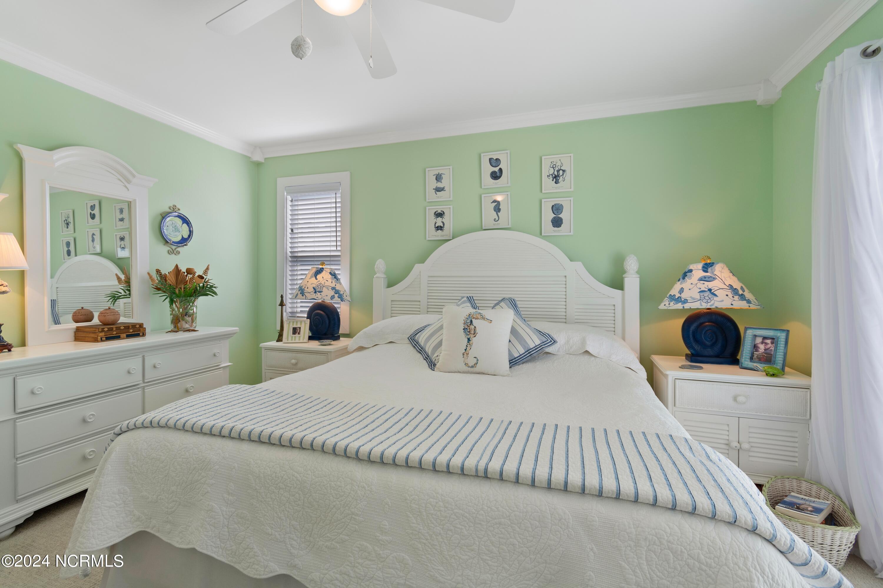 100566016 | Photo 21