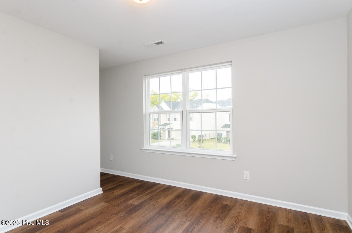 100497964 | Photo 21