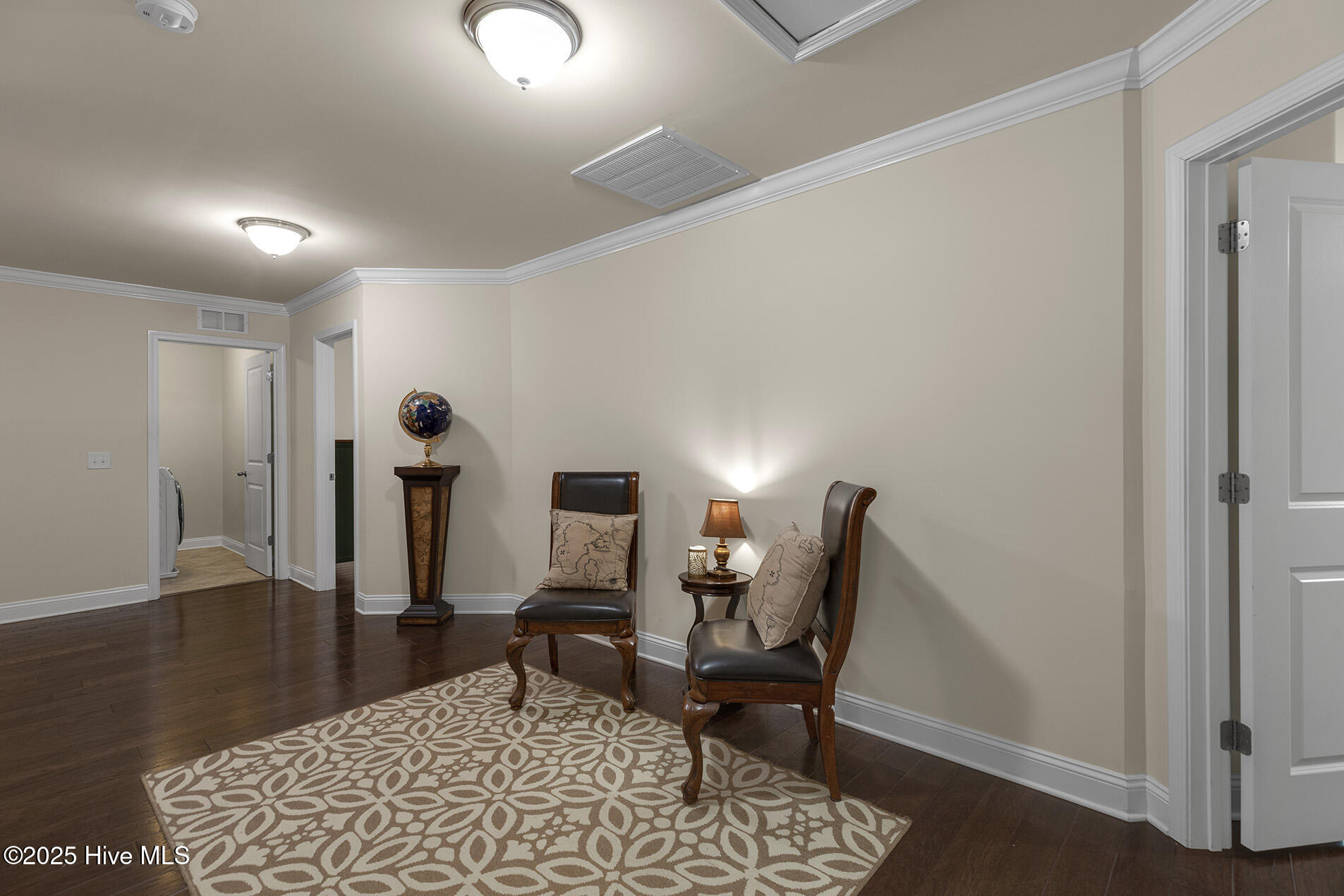 100531047 | Photo 34