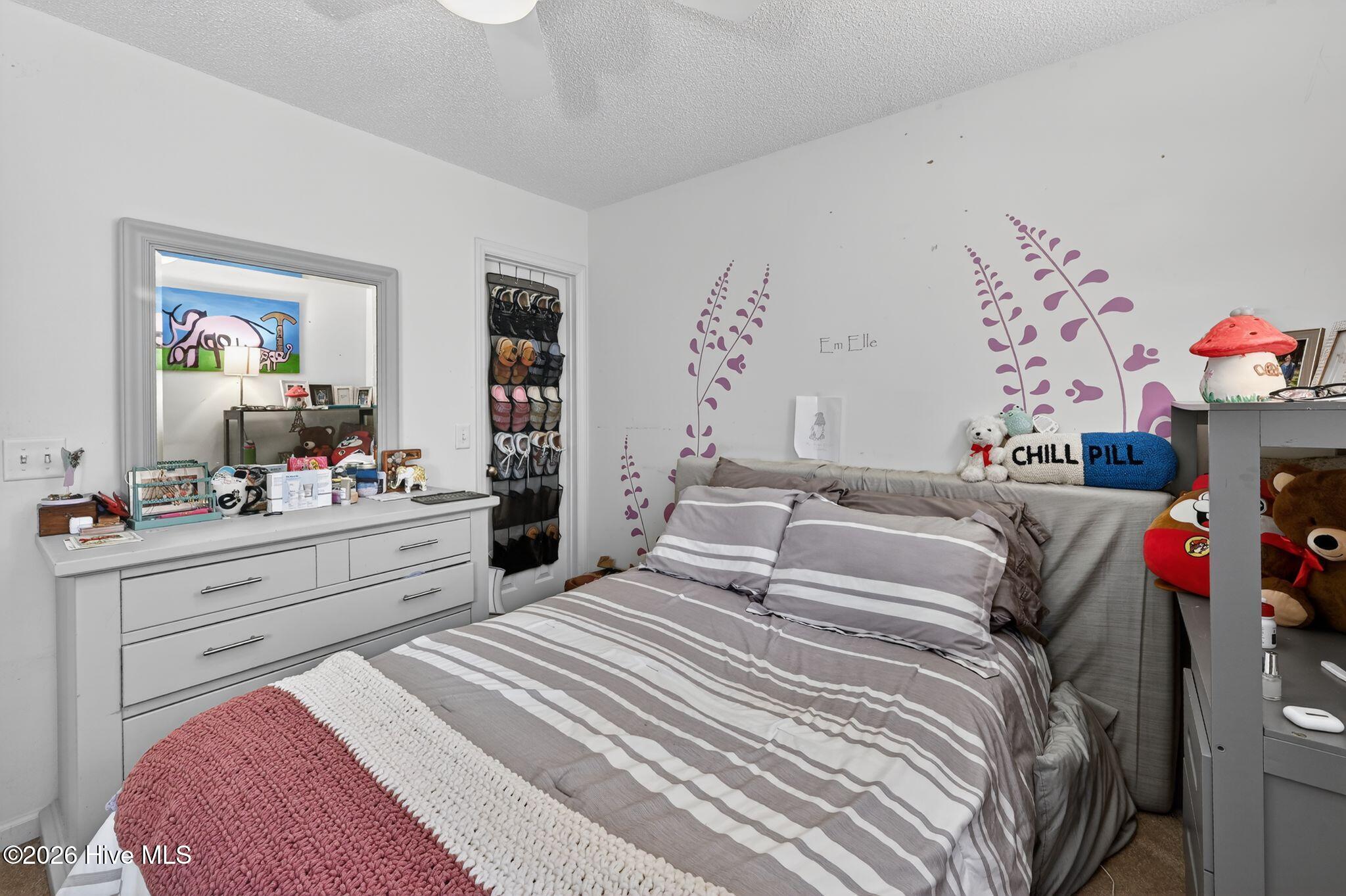 100558774 | Photo 14