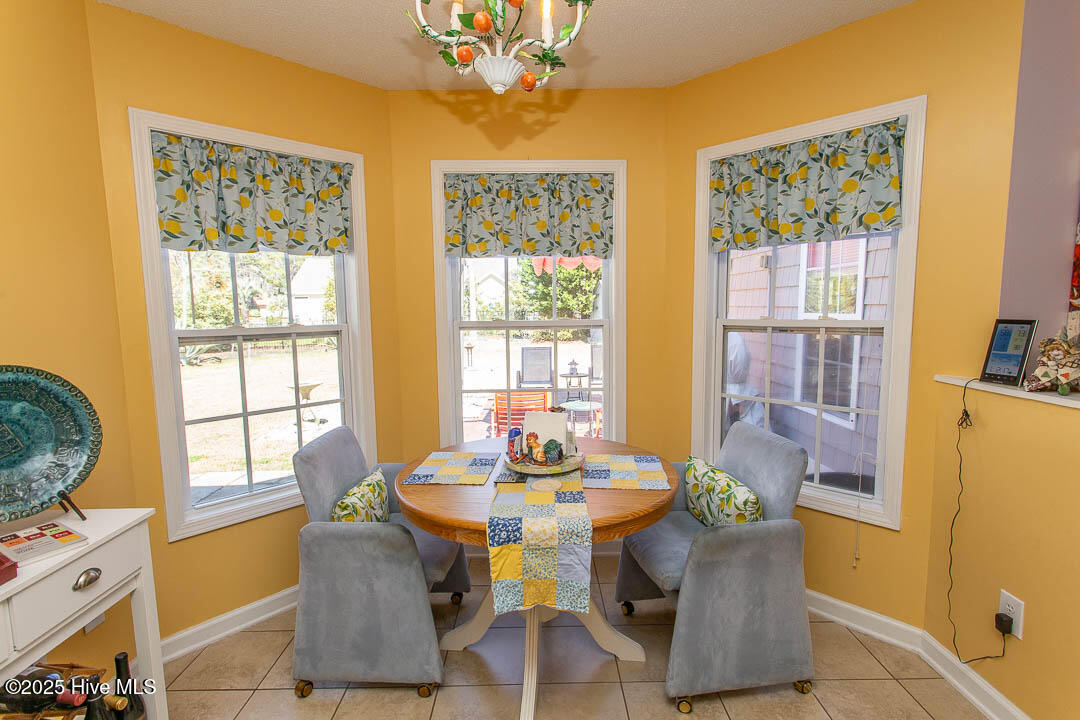 100493177 | Photo 16