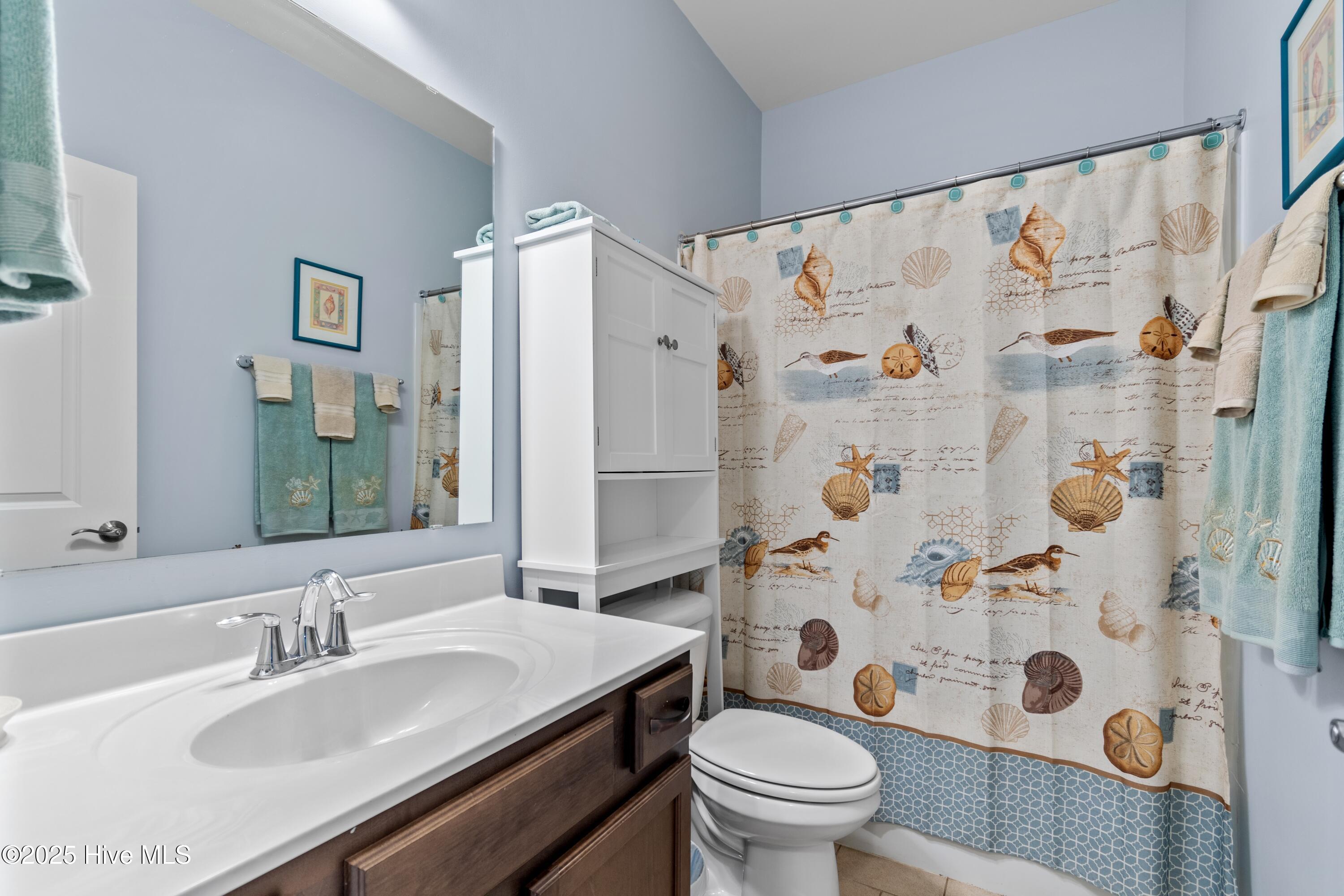 100528892 | Photo 42