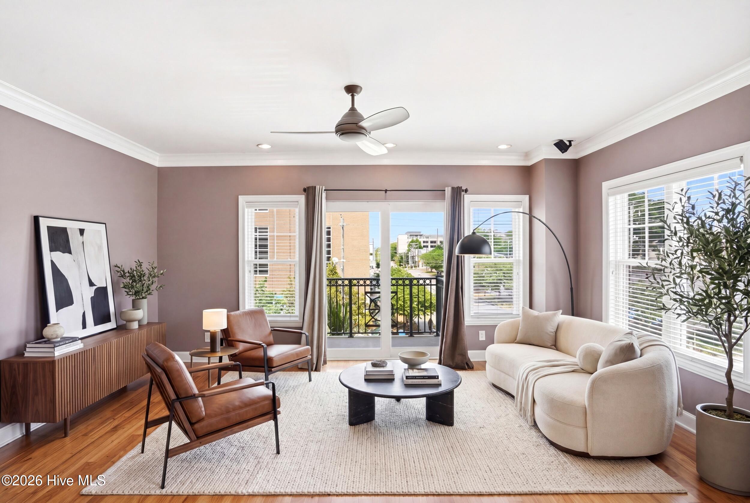 100570172 | Photo 10