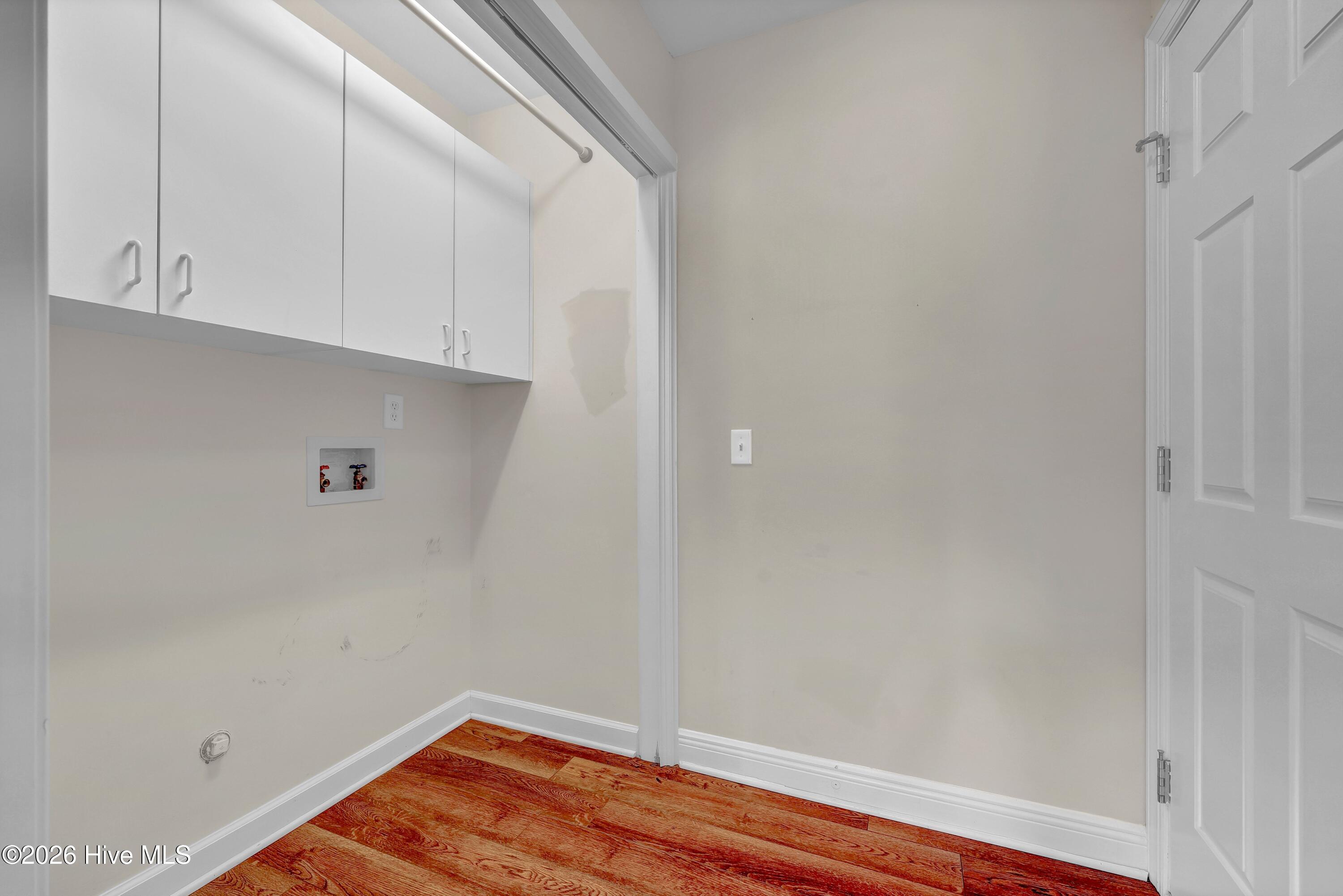 100566096 | Photo 26