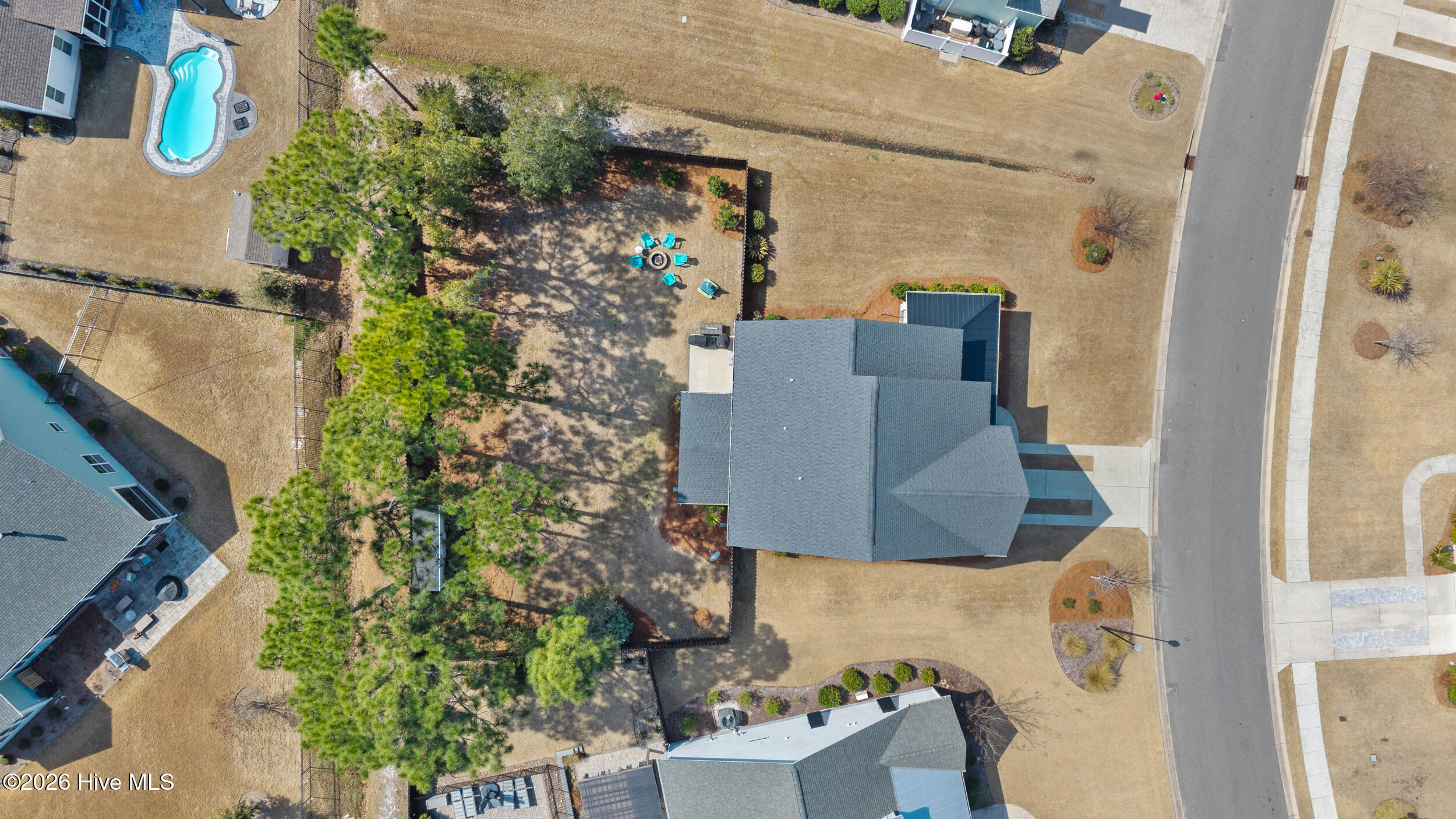 100561471 | Photo 49