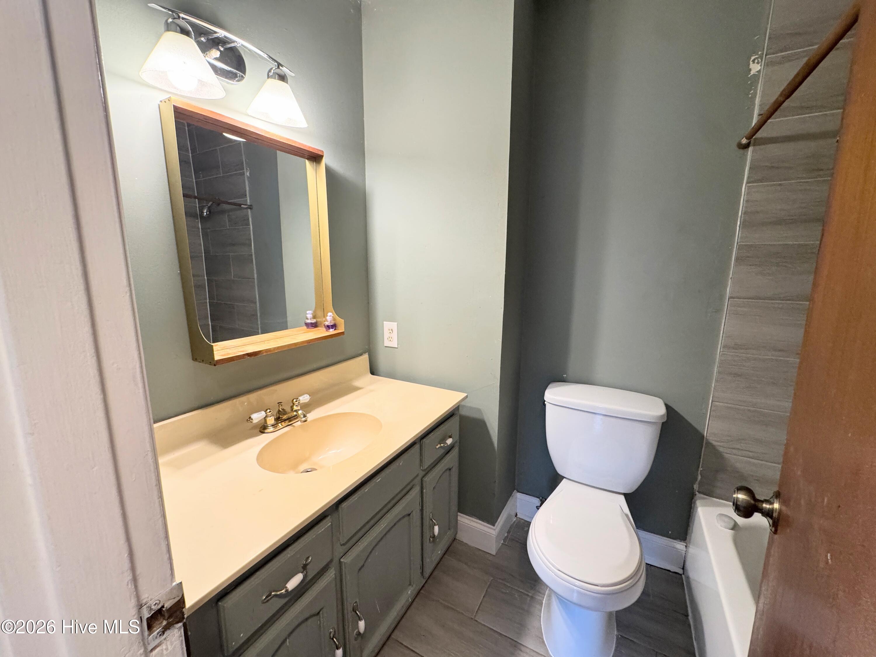 100555957 | Photo 27