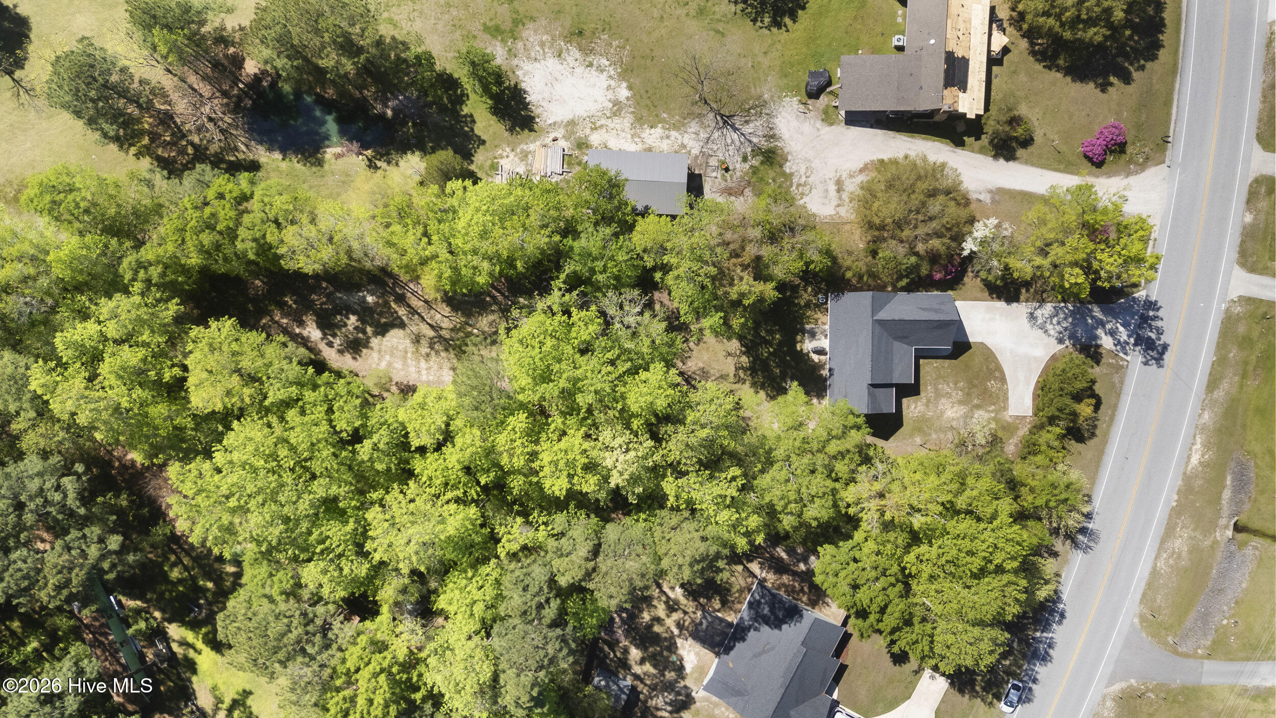 100566907 | Photo 46