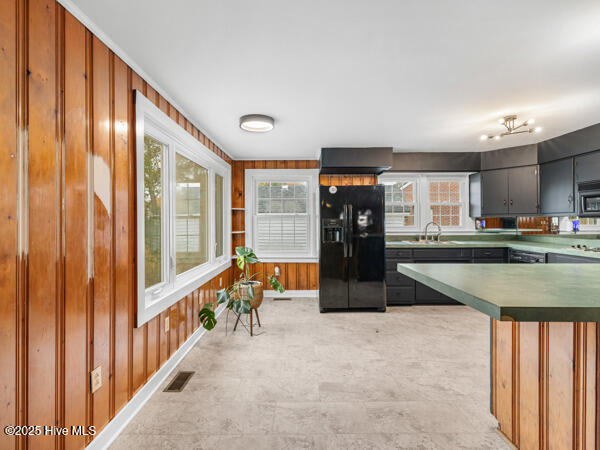 100536192 | Photo 15