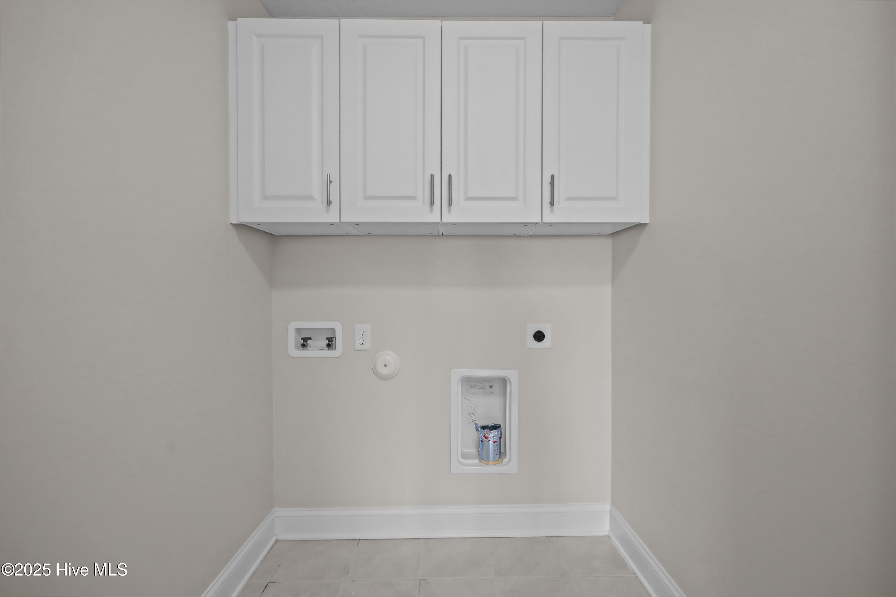 100516822 | Photo 25