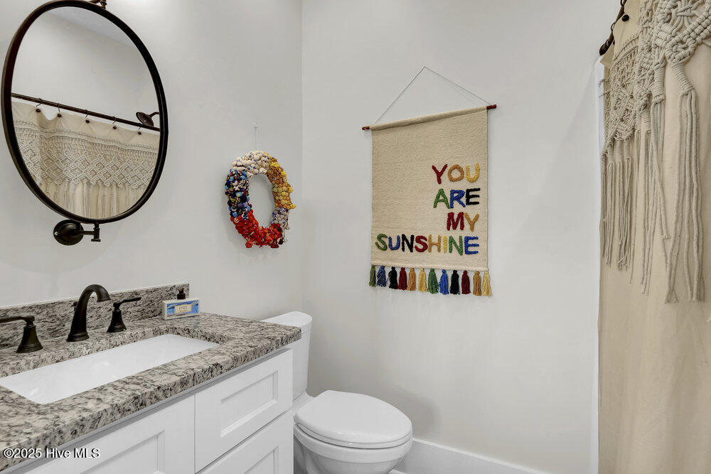 100509330 | Photo 29