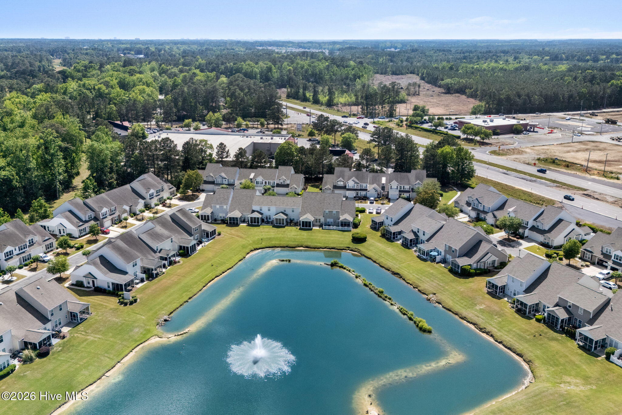 100570340 | Photo 63