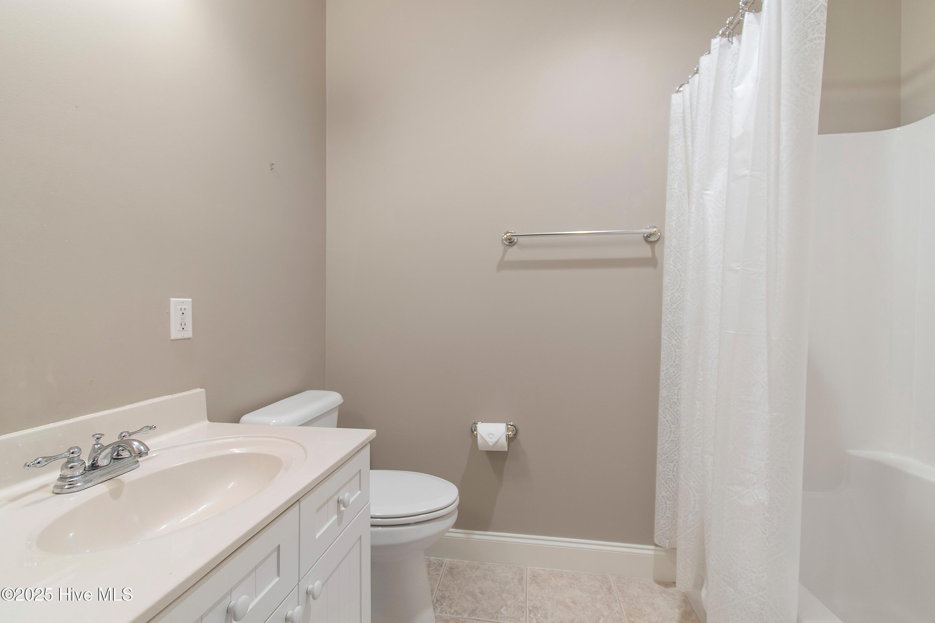 100546461 | Photo 31