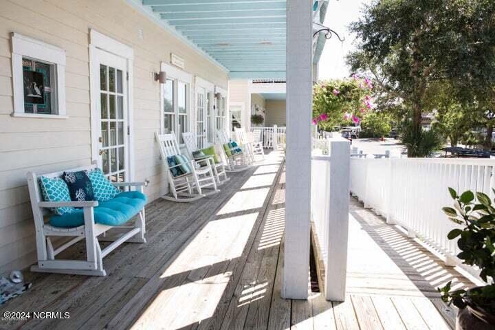 100494971 | Photo 19