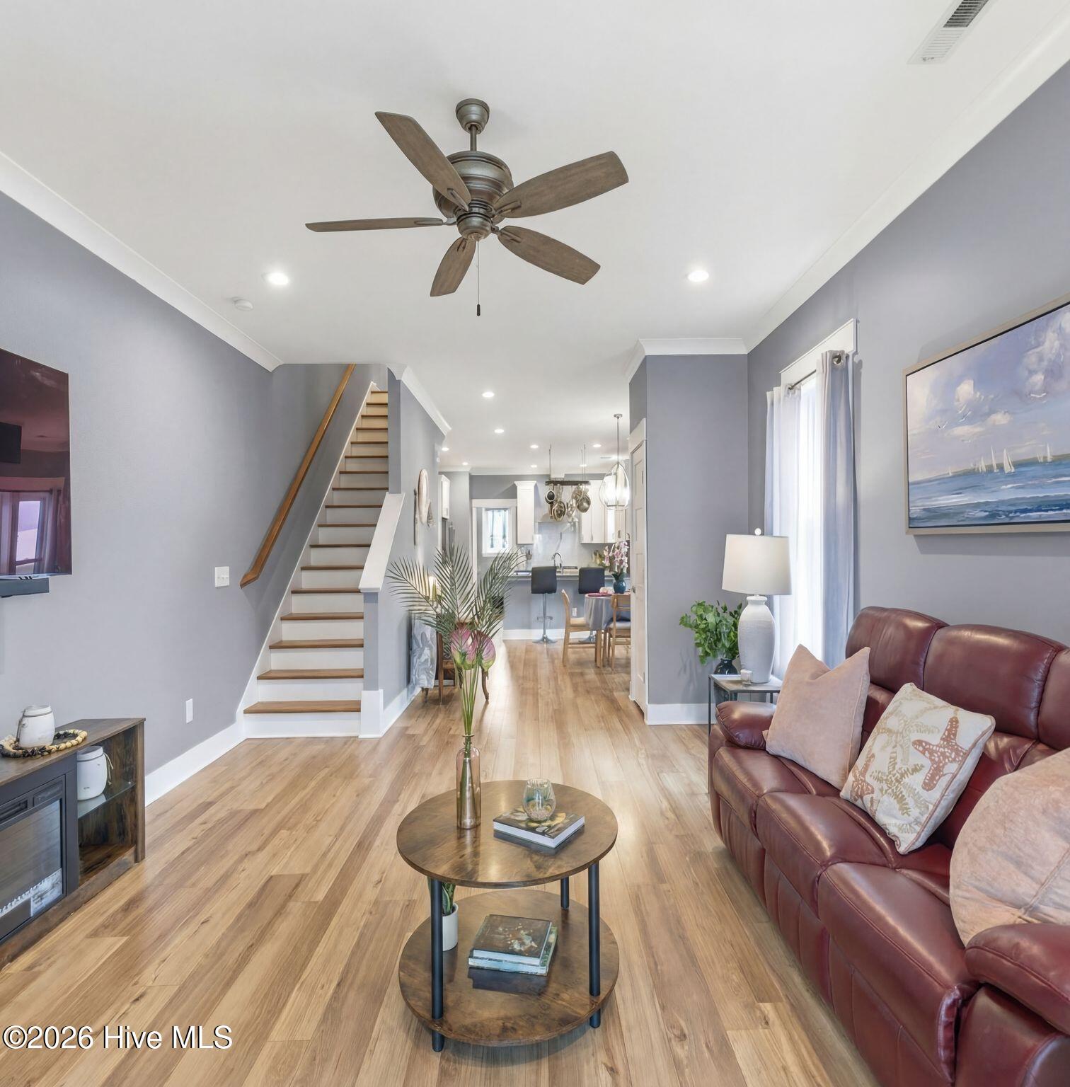 100556954 | Photo 15