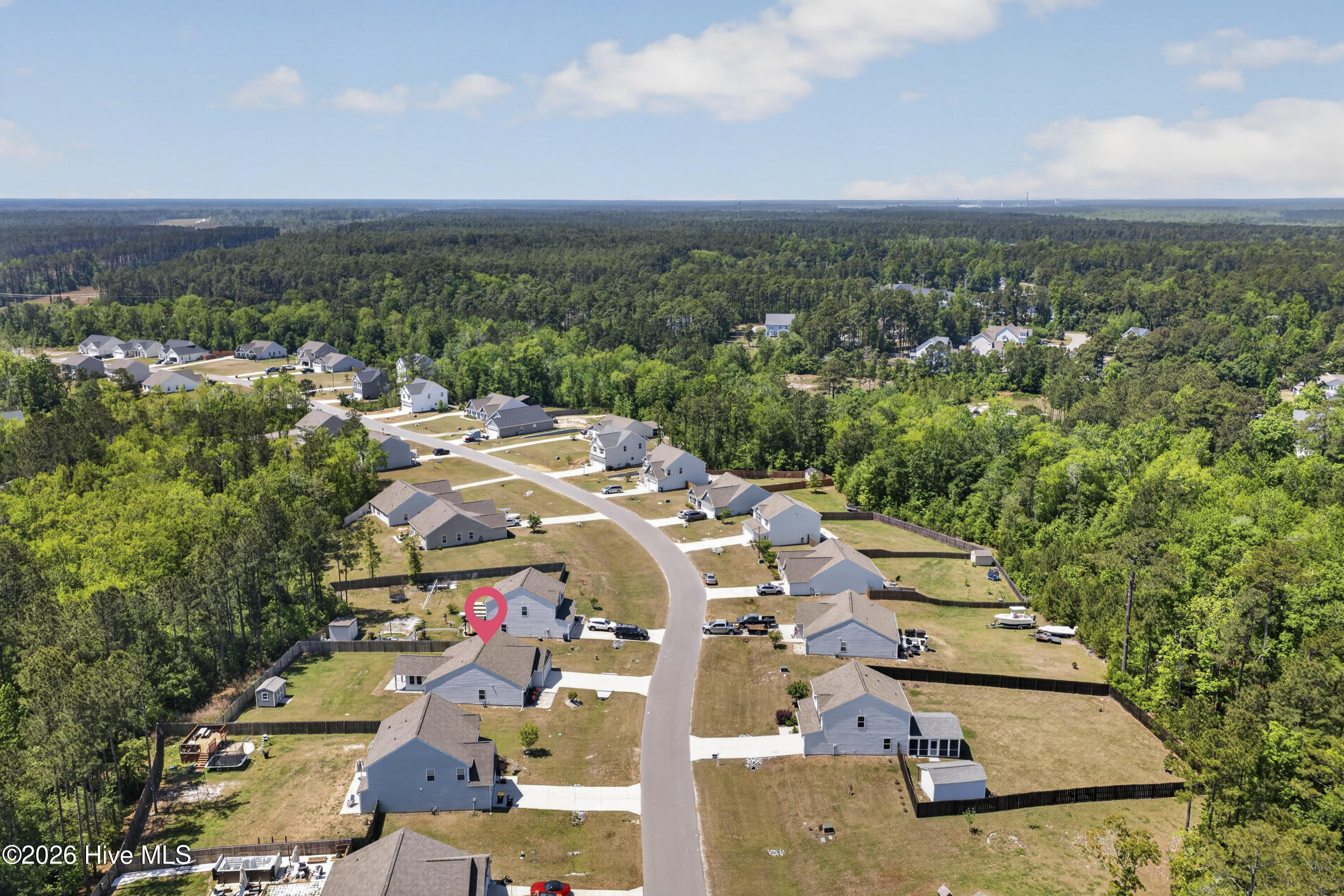 100570076 | Photo 41