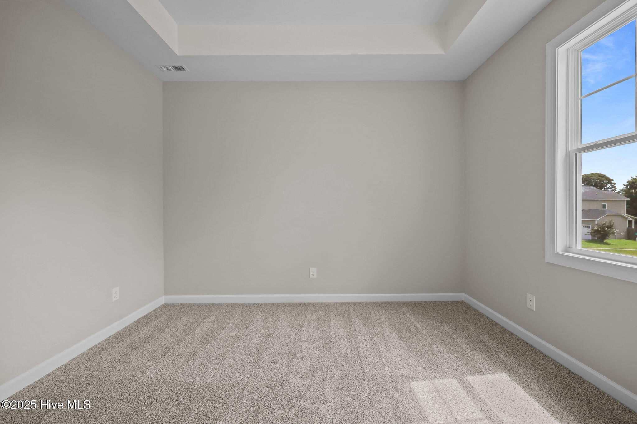 100504160 | Photo 33