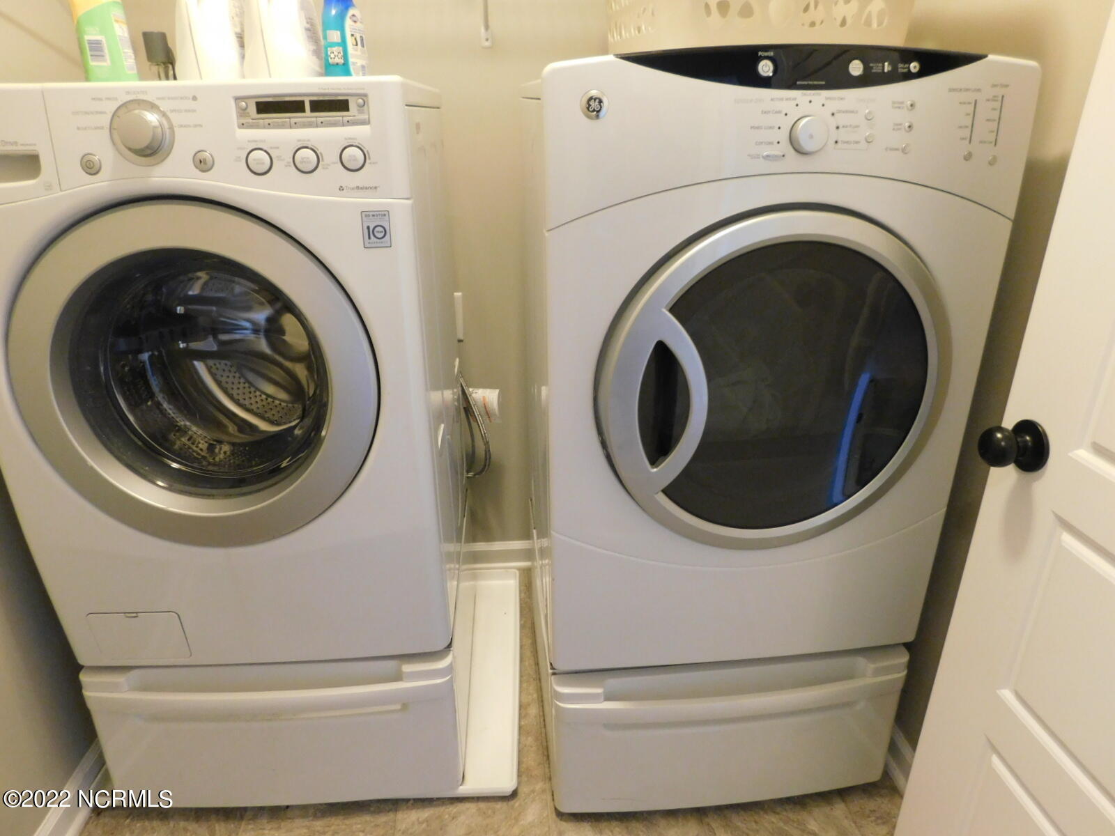 100557671 | Photo 16