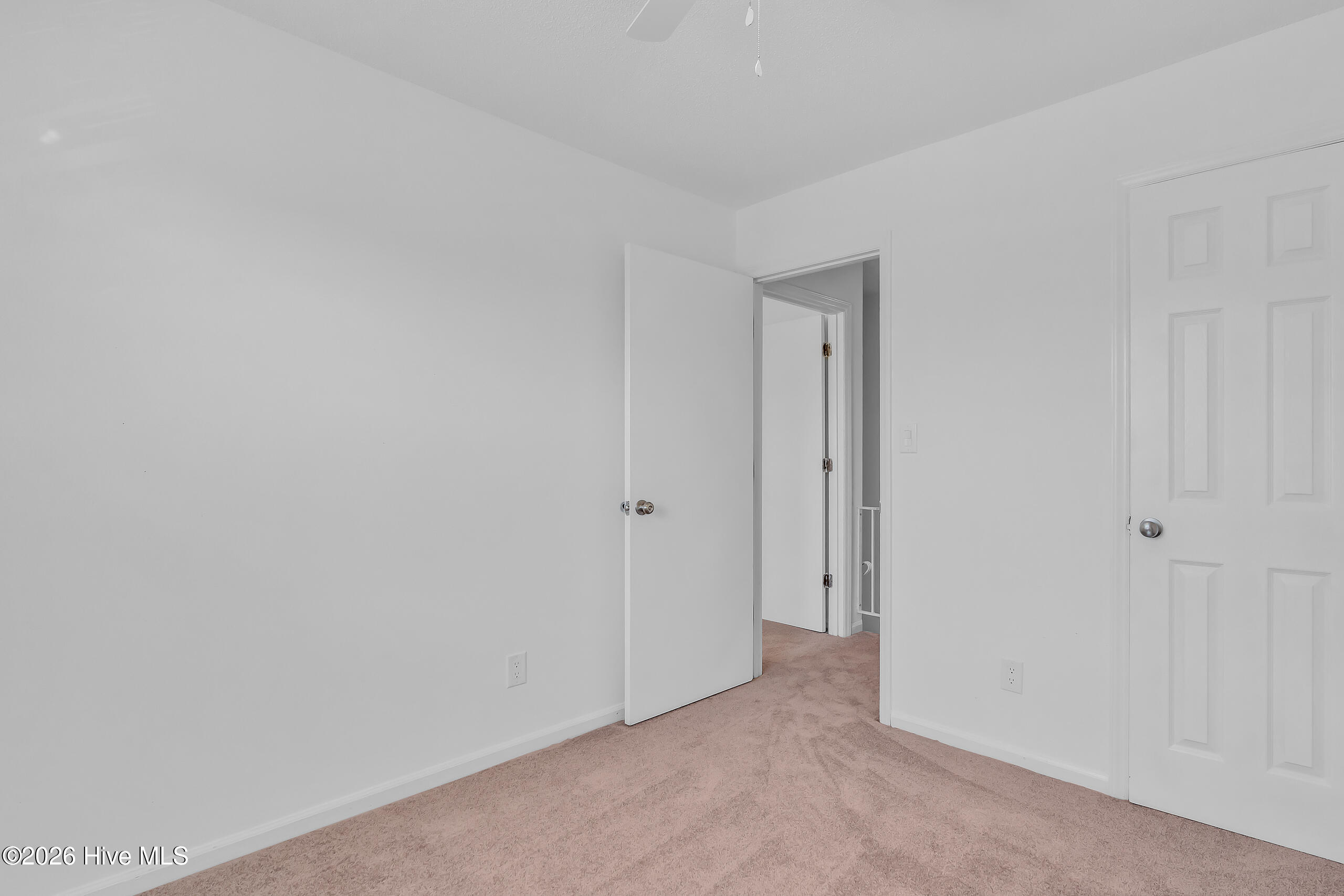 100549952 | Photo 14