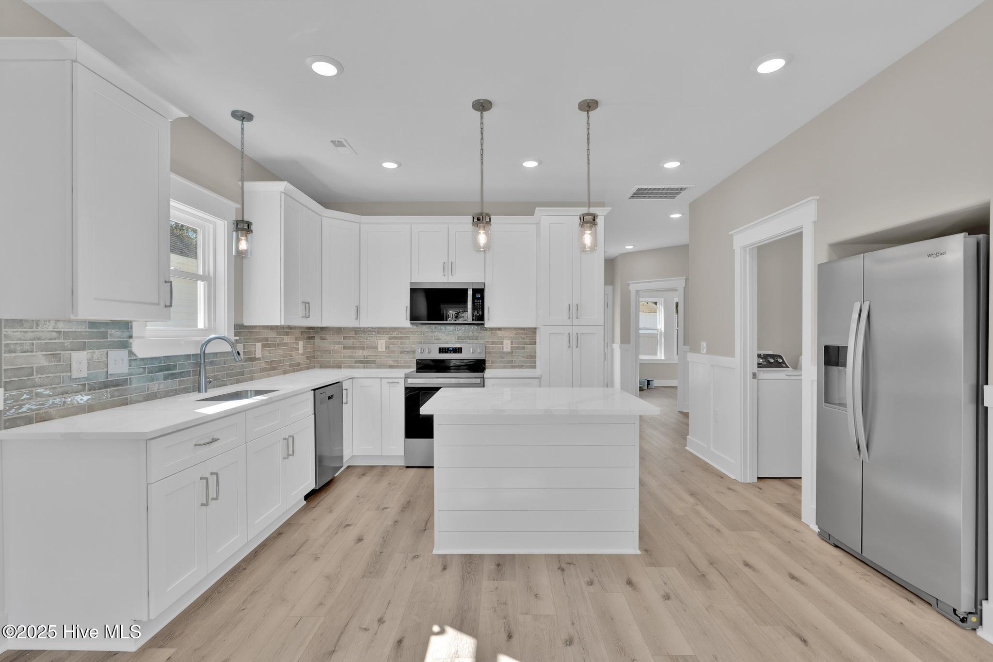 100527494 | Photo 11