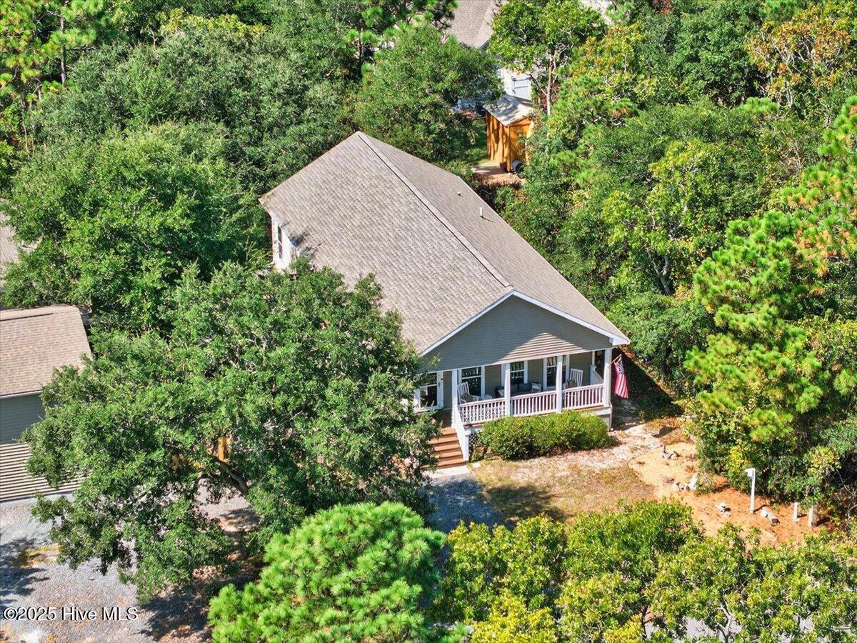 100534389 | Photo 38