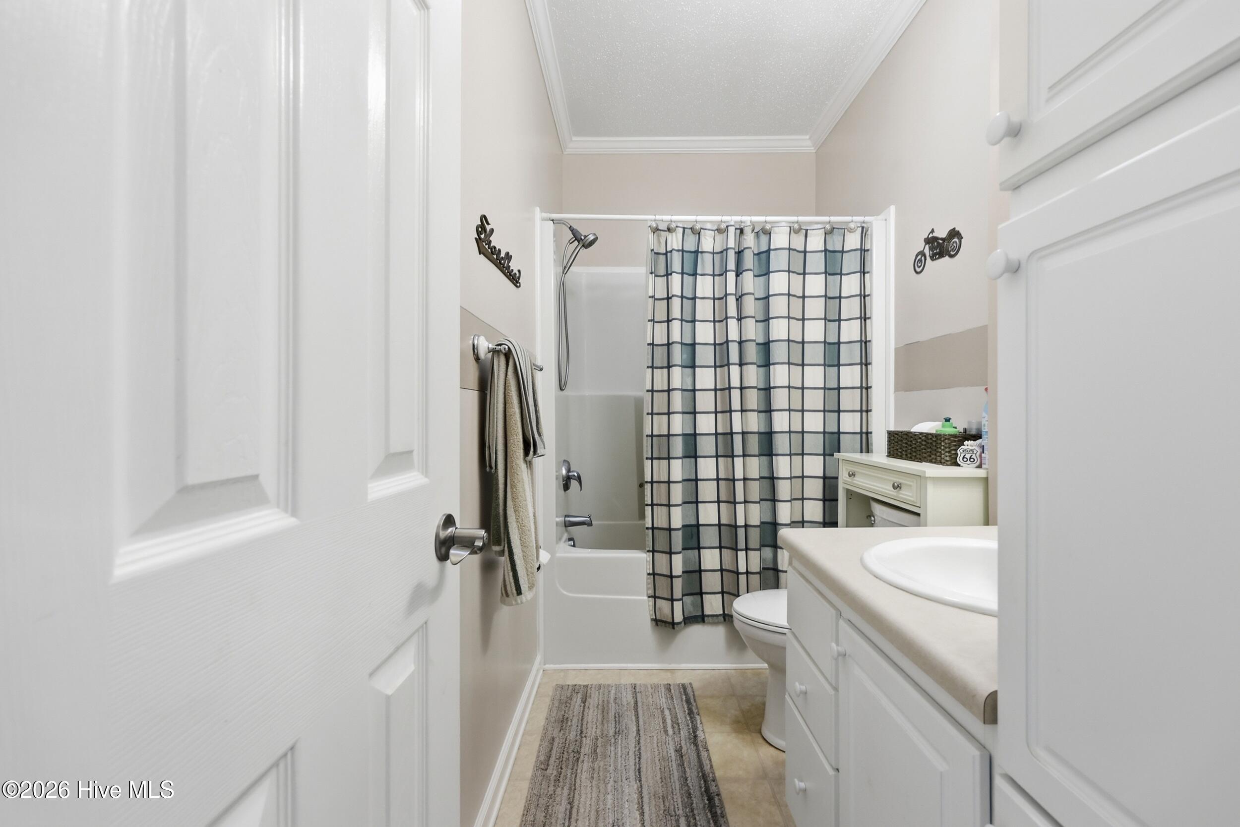 100561141 | Photo 37