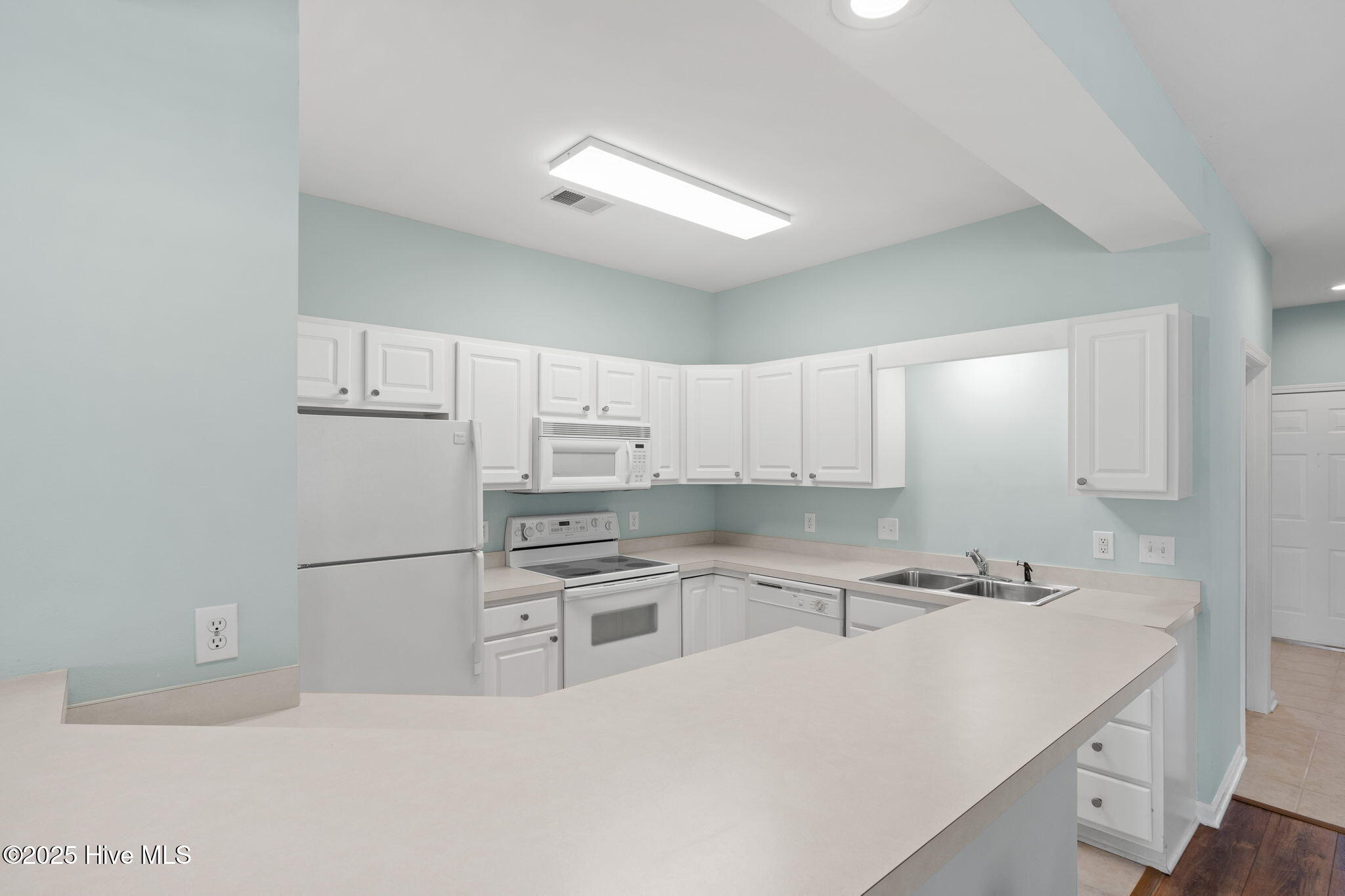 100536273 | Photo 10