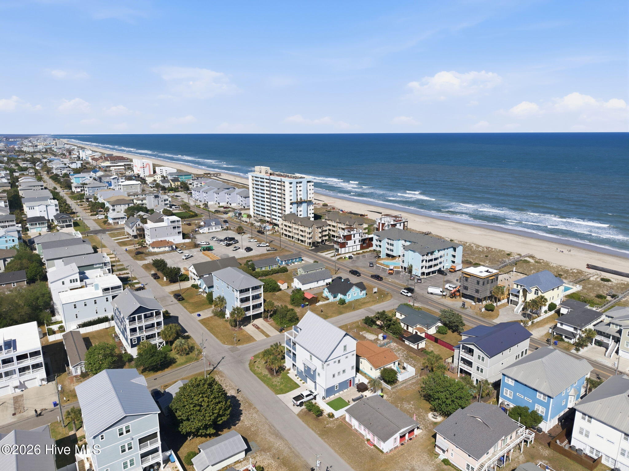 100570056 | Photo 80