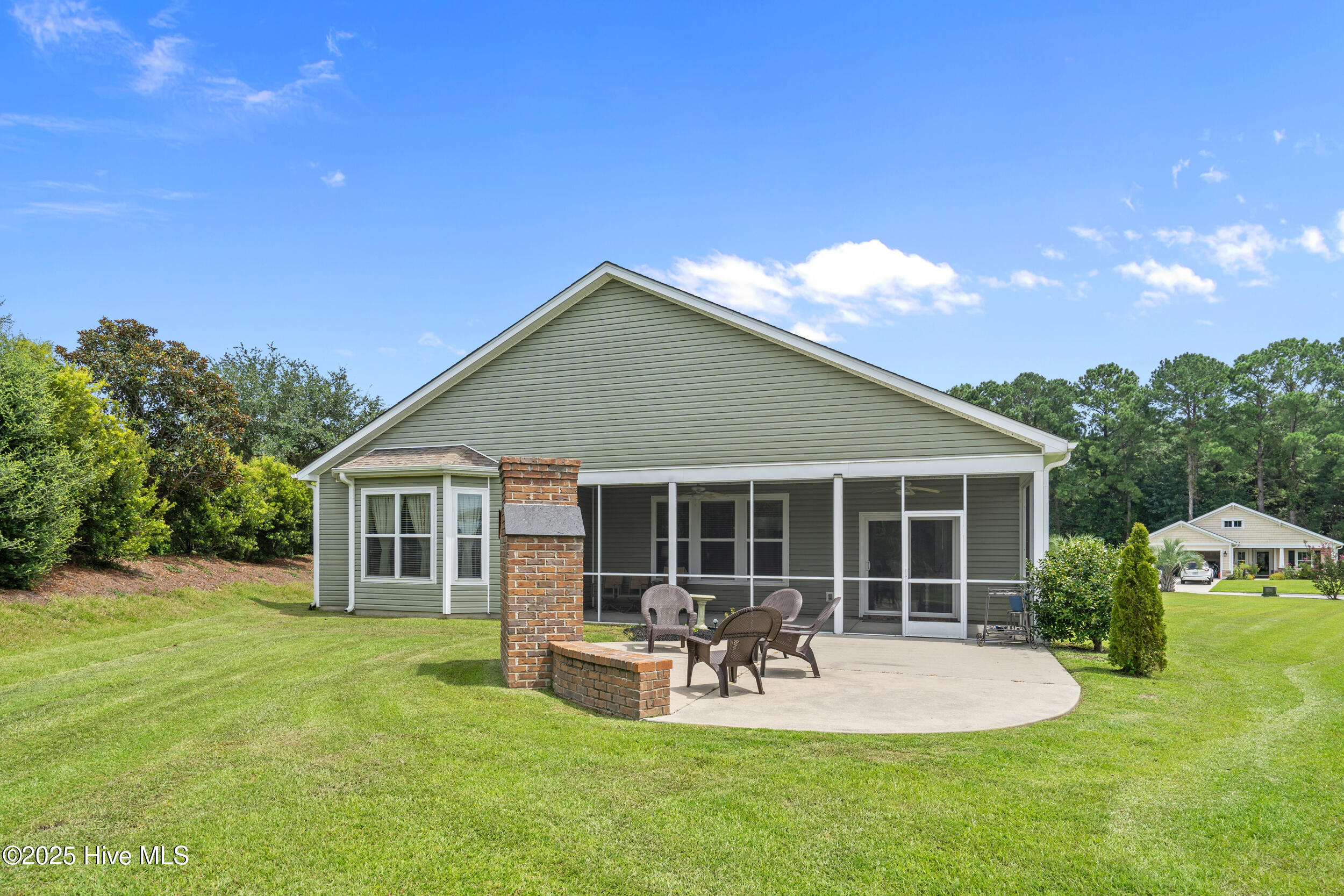 100527914 | Photo 33