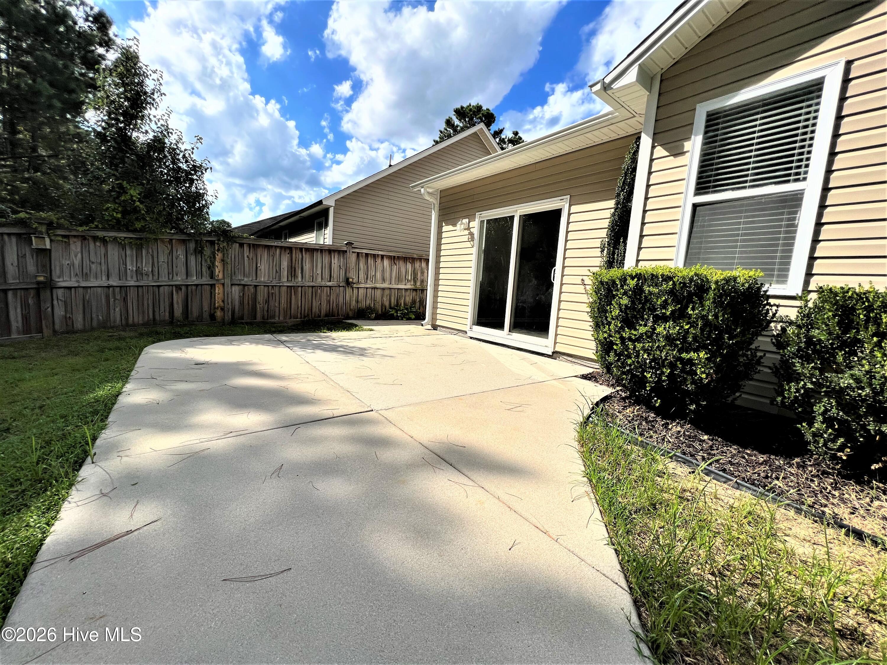 100565978 | Photo 20