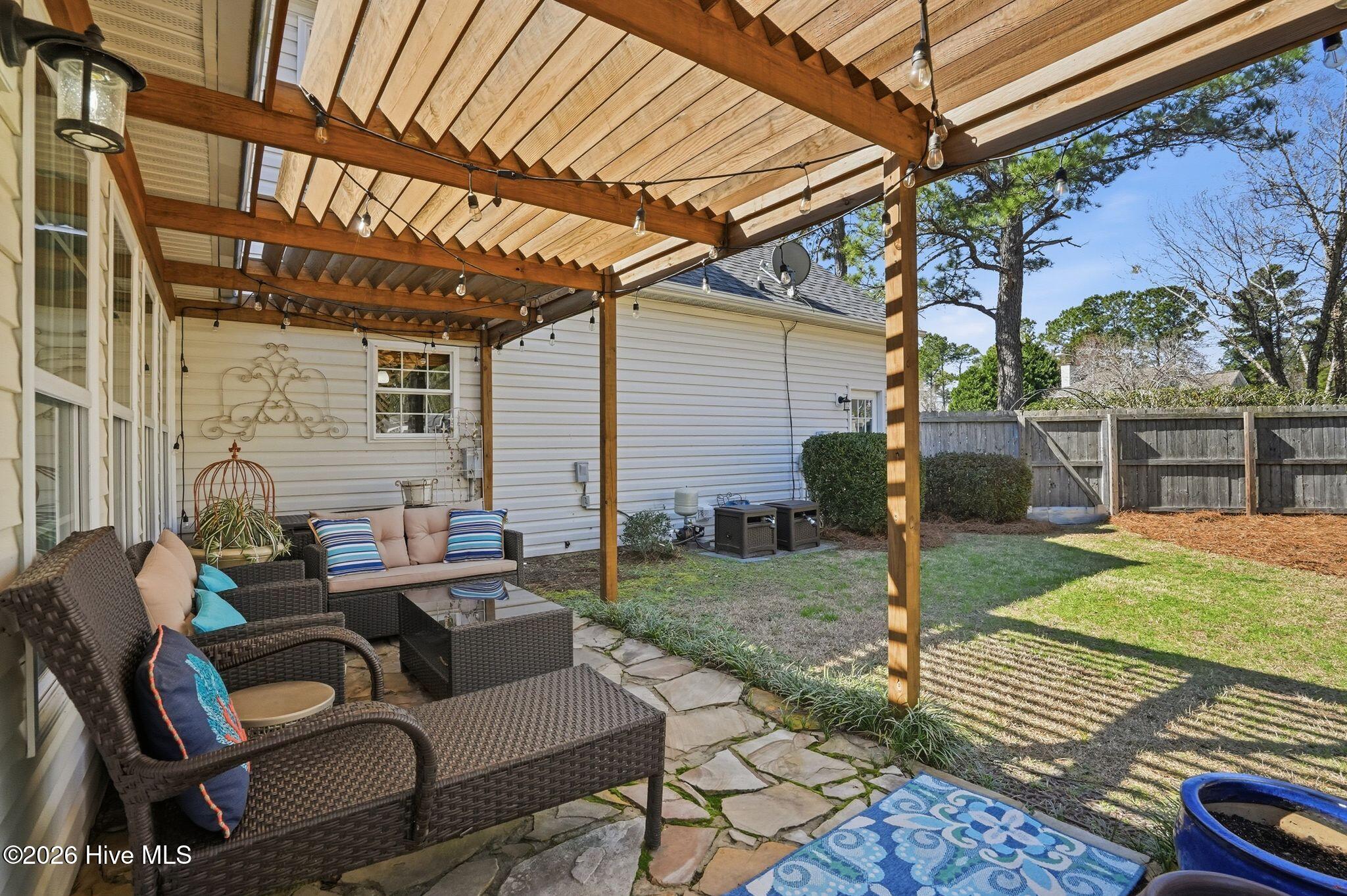 100557423 | Photo 61