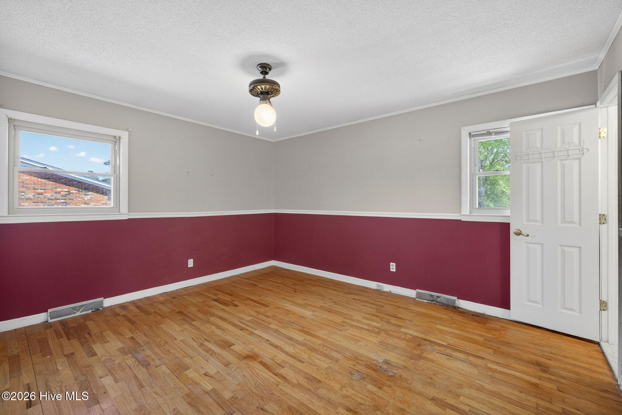 100566296 | Photo 17