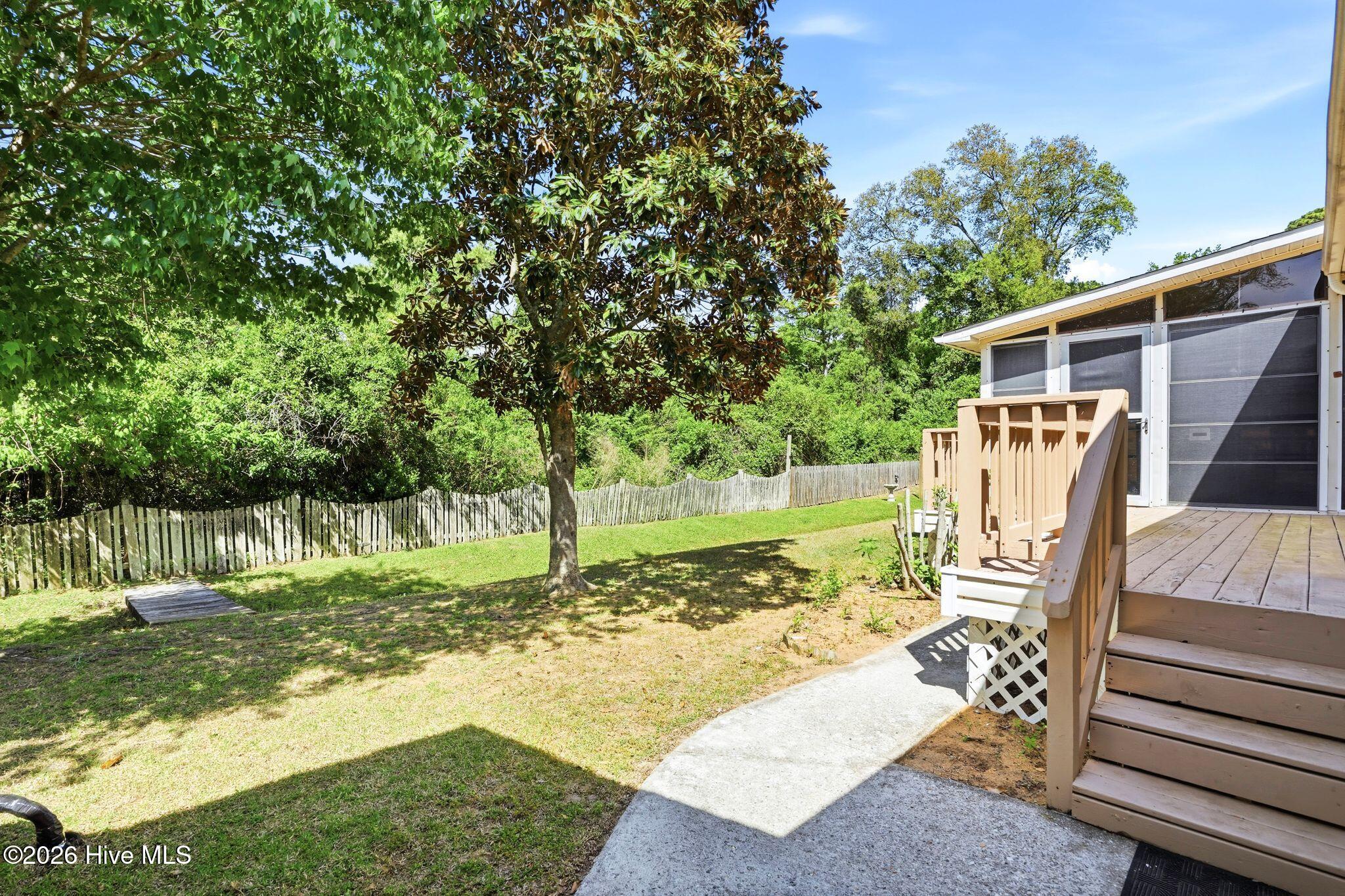 100567371 | Photo 54