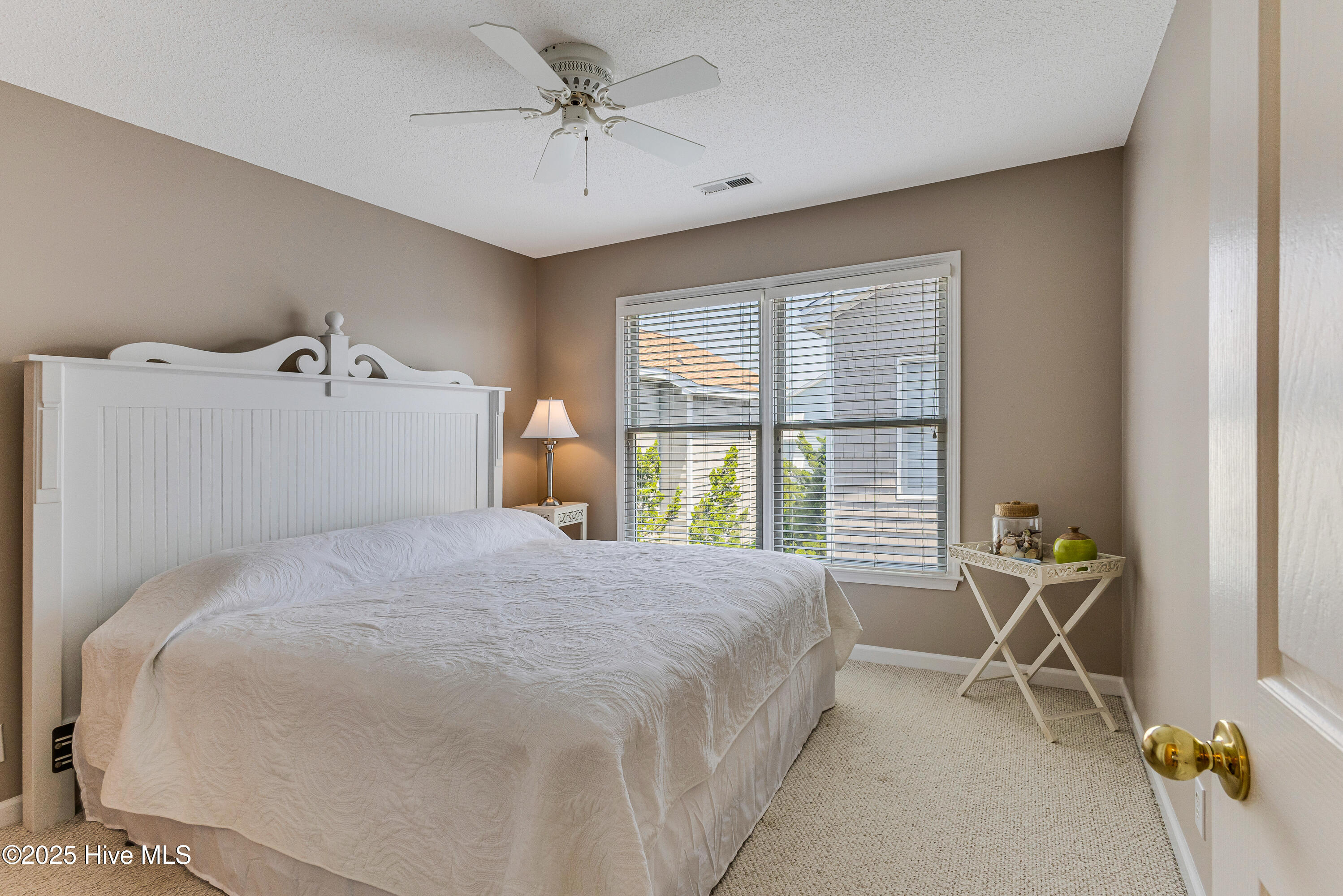 100522444 | Photo 29