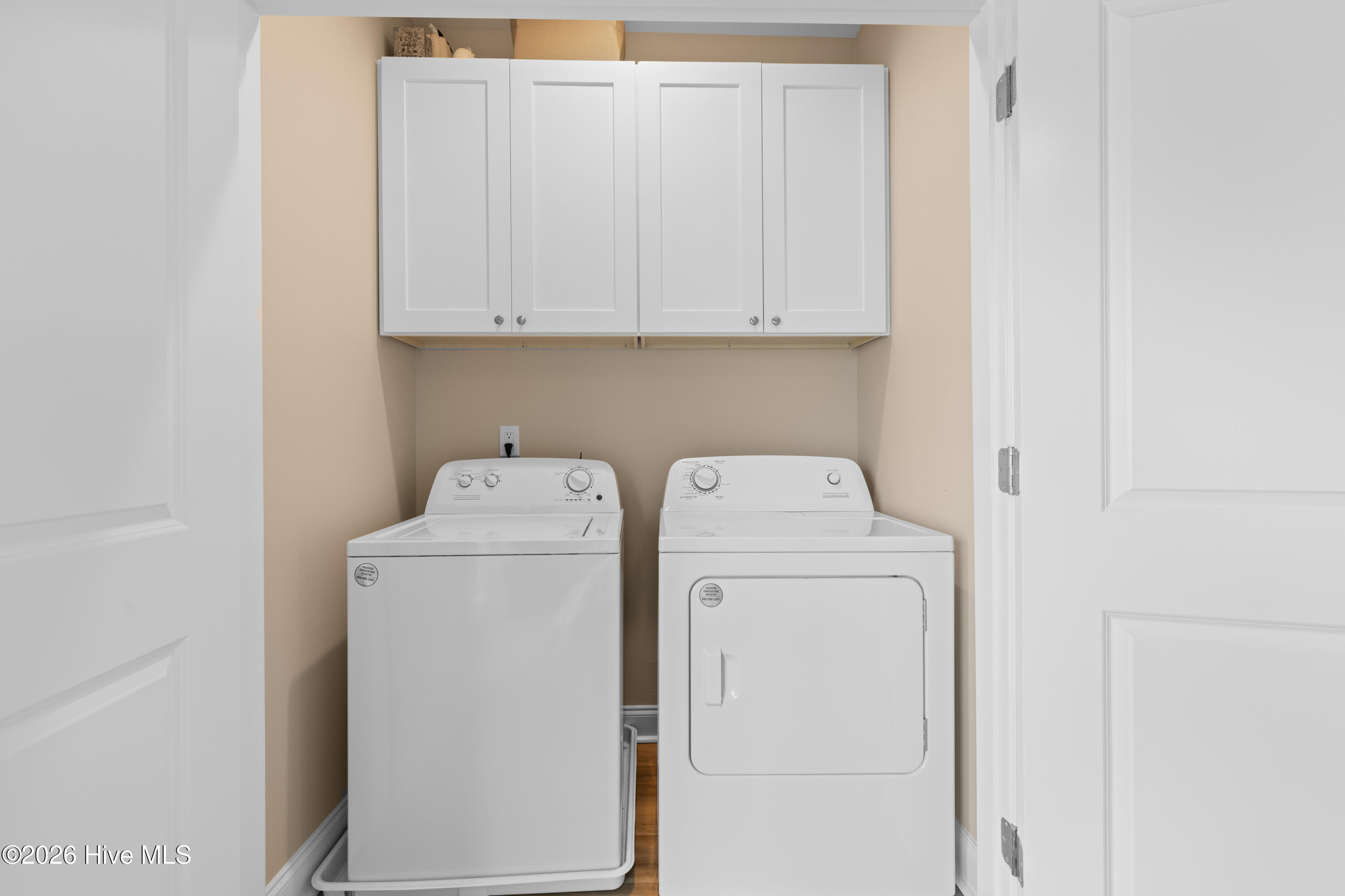 100552072 | Photo 38