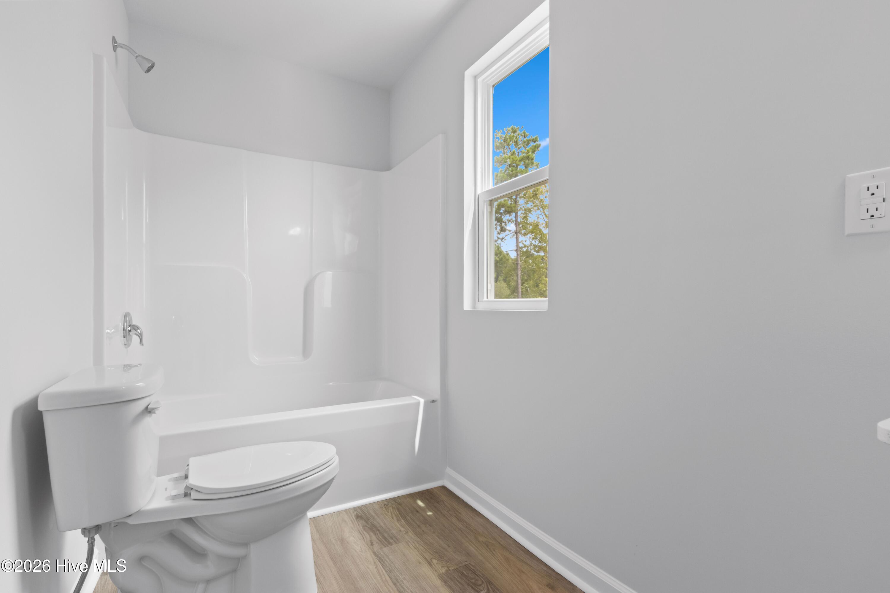 100557656 | Photo 48