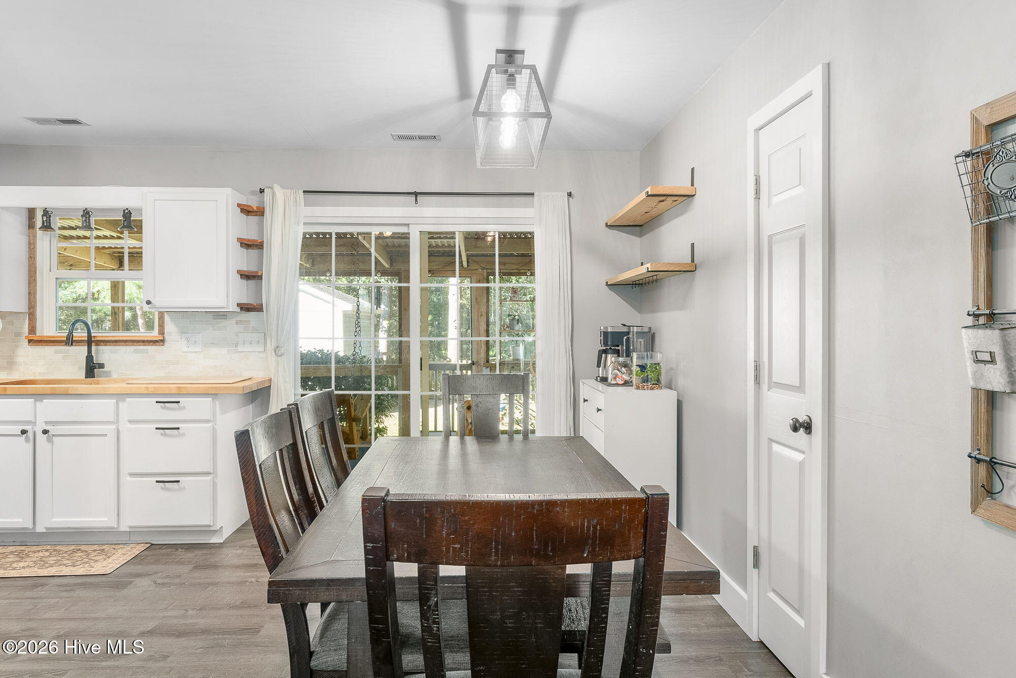 126 Joans Haven Drive,Newport