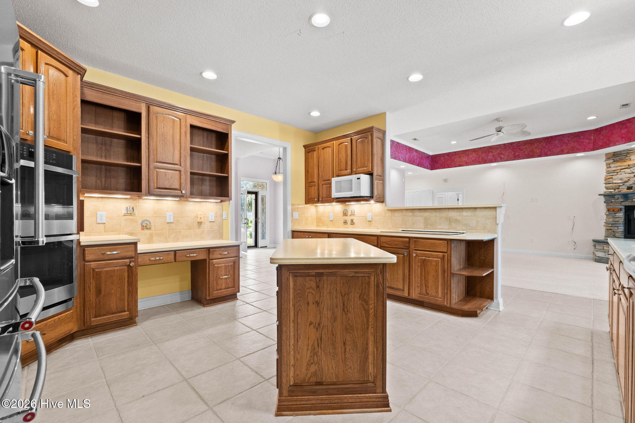 100567537 | Photo 22